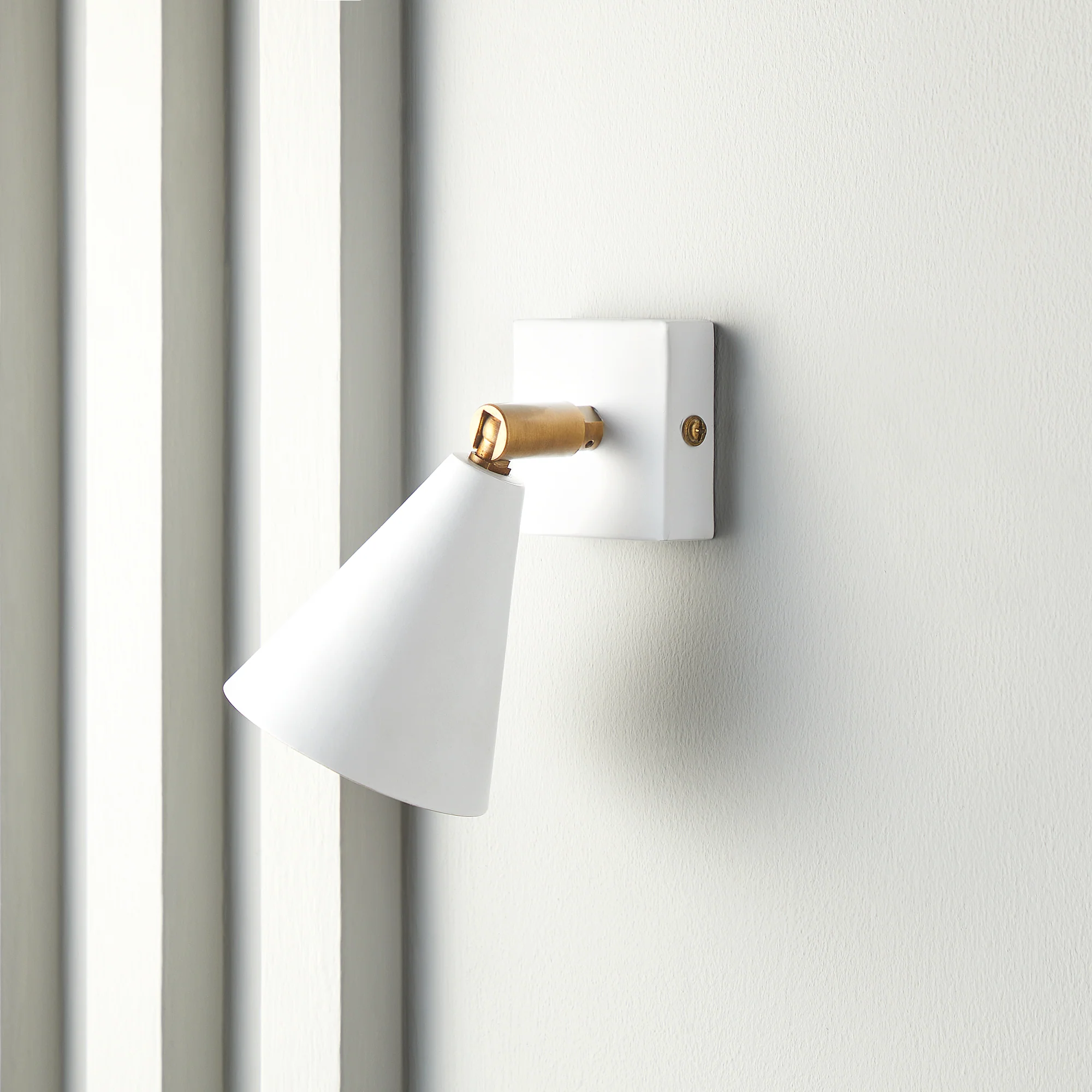 Crick single spotlight in white - Image 5