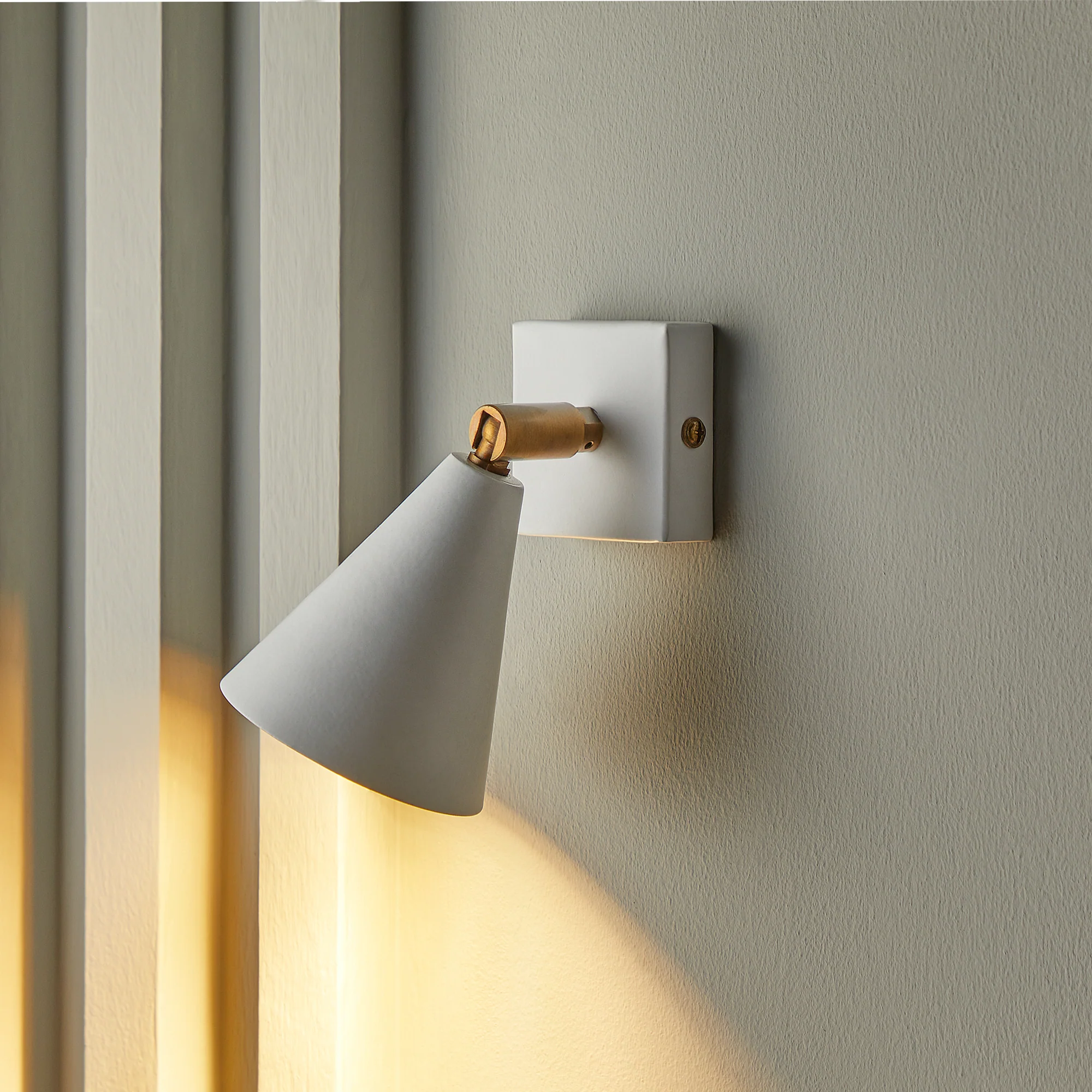 Crick single spotlight in white - Image 6