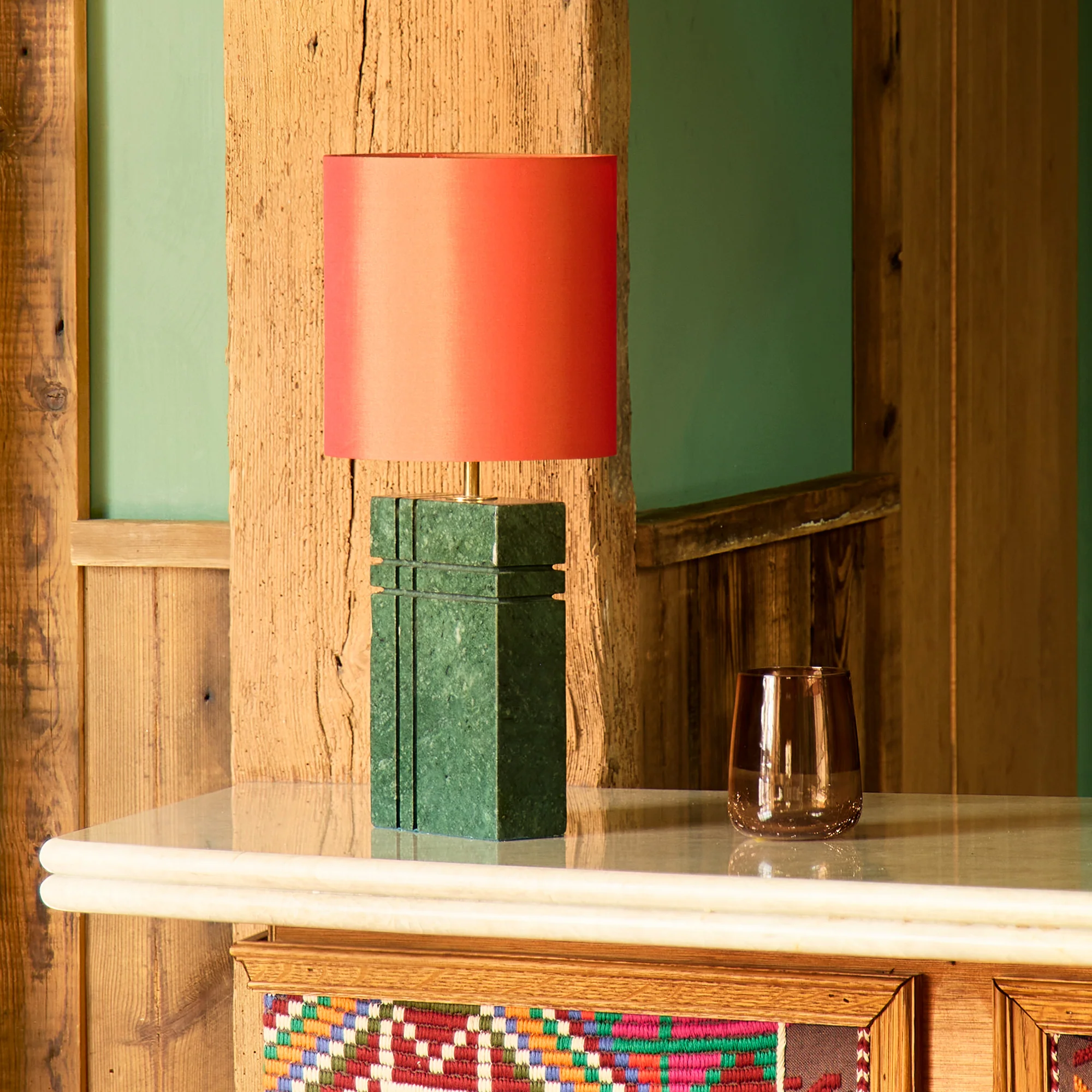 Criss Cross rechargeable table lamp in green marble
