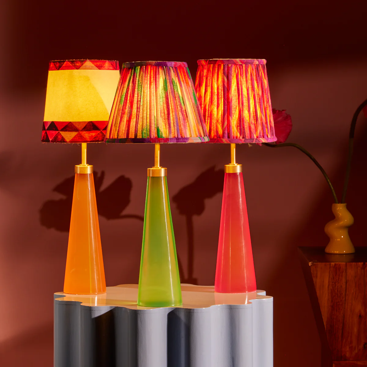 Cueva rechargeable table lamp in neon orange by Matthew Williamson - Image 8