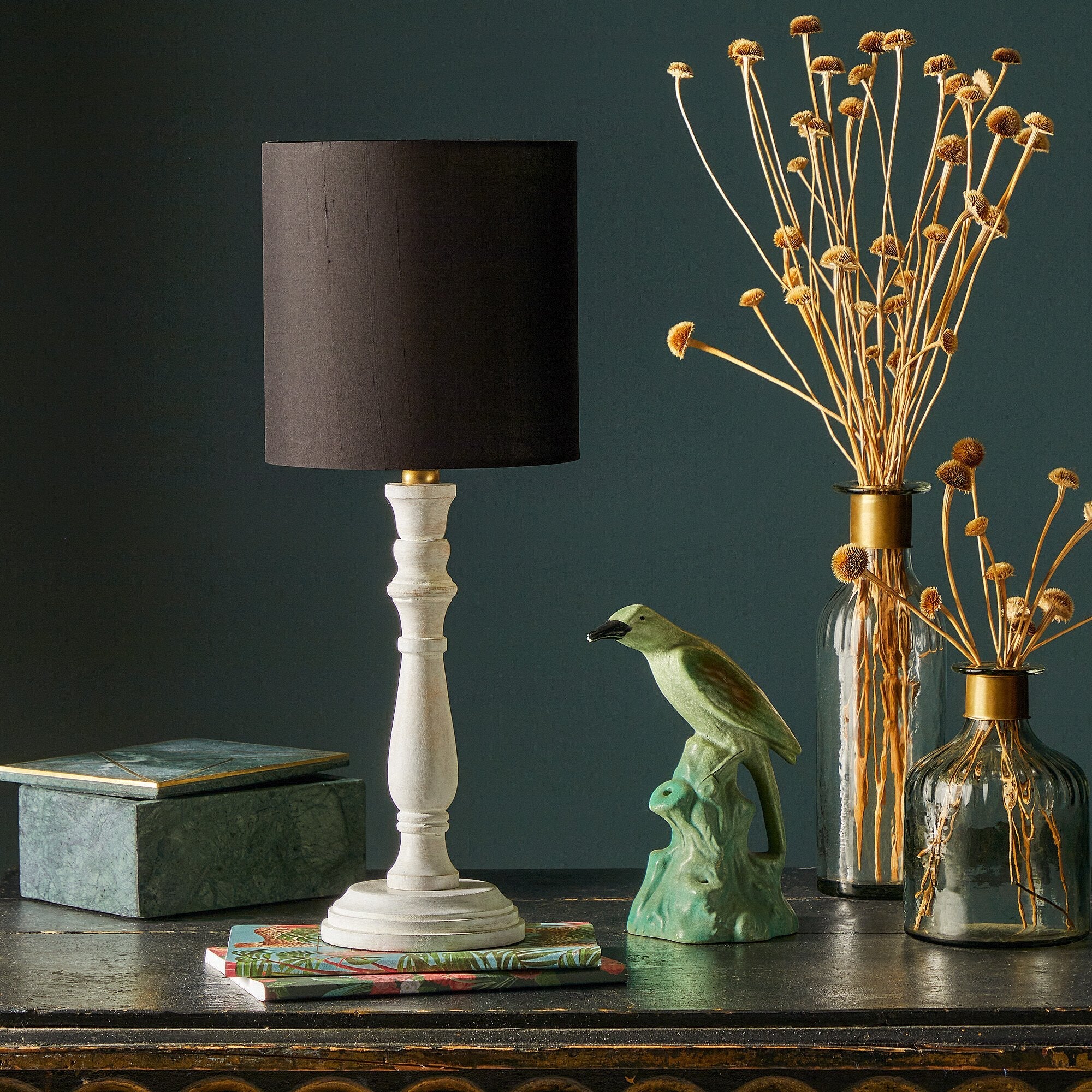 Daisy table lamp in natural whitewash - Image 12