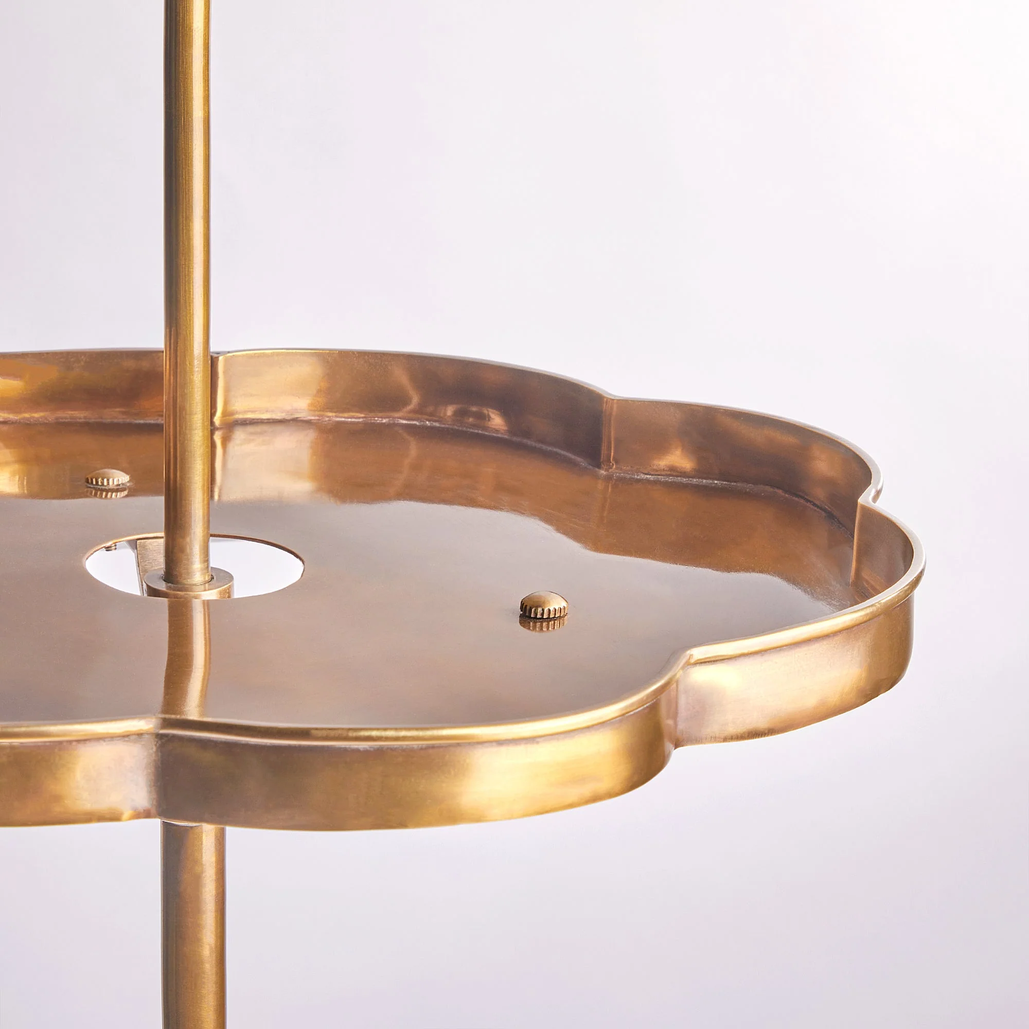 Darcy standing lamp with brass tray - Image 4