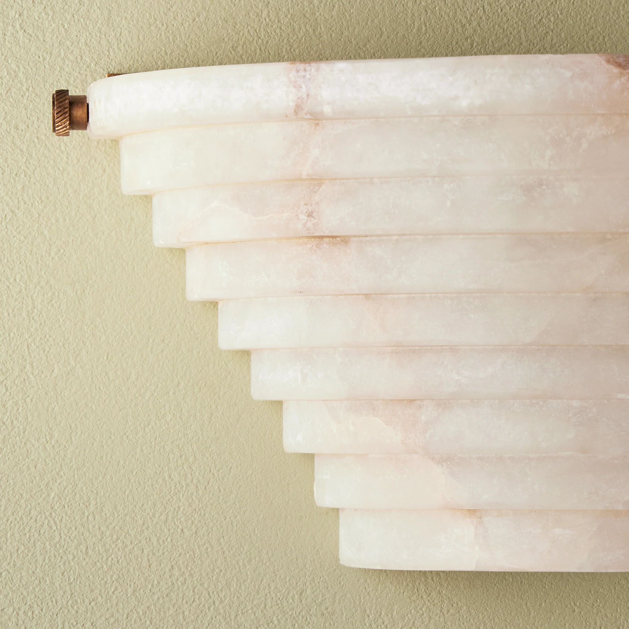 Descartes stepped alabaster wall light - Image 3