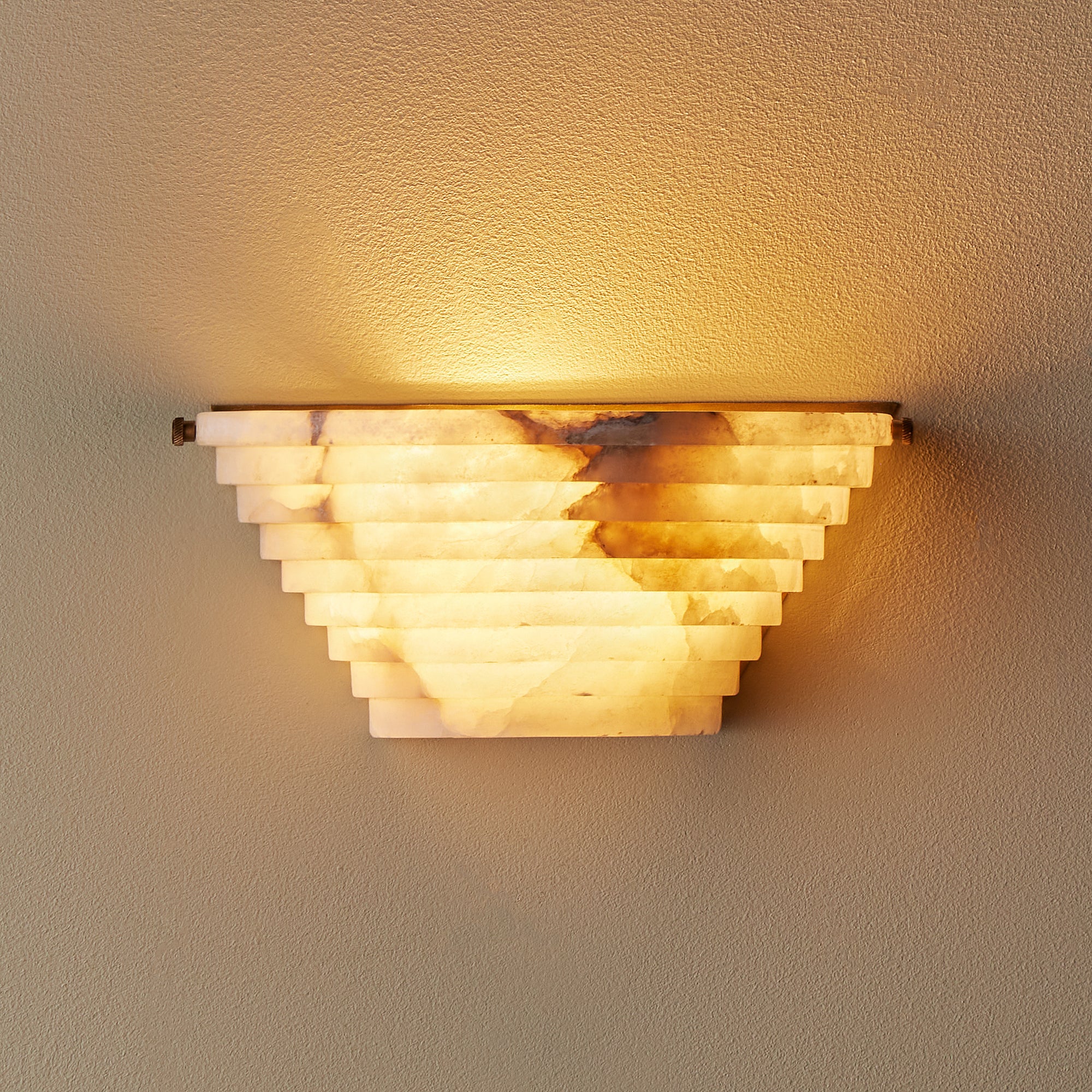 Descartes stepped alabaster wall light - Image 7