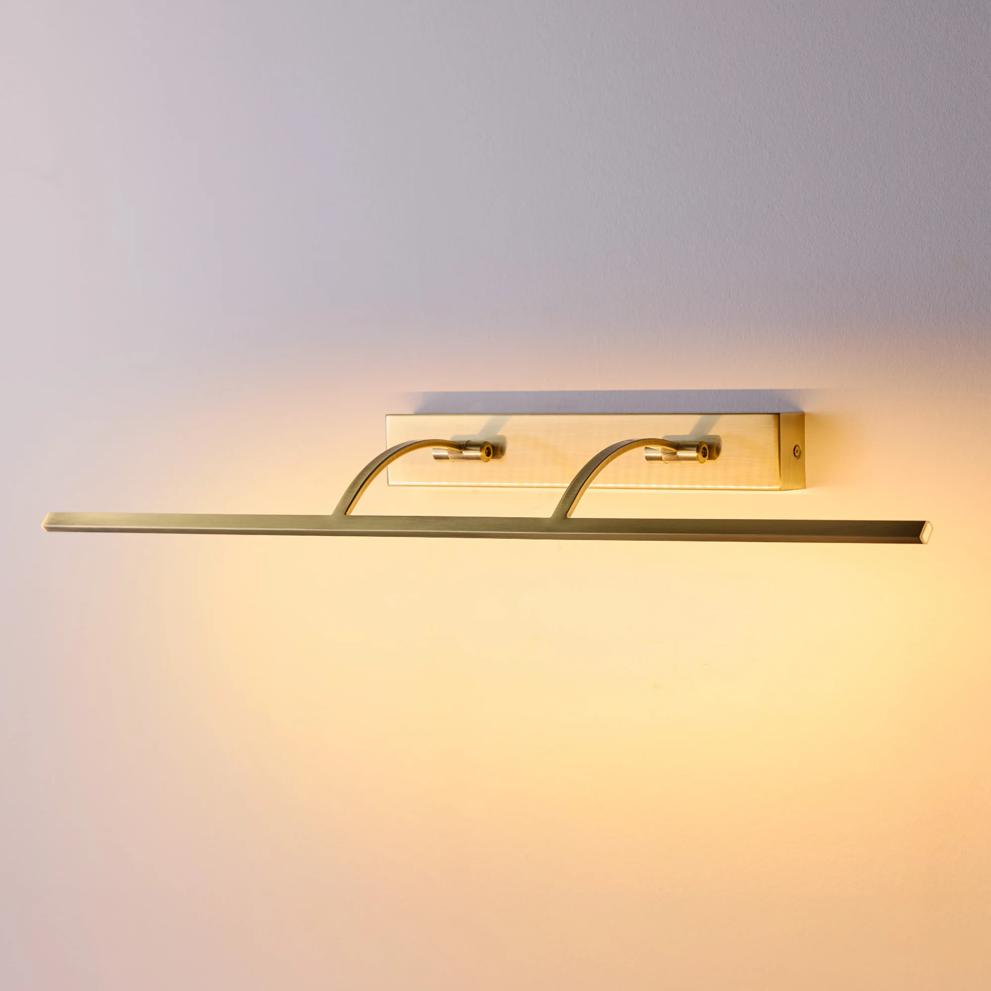 Dimmable Larger Blake picture light in antique brass finish - Image 12