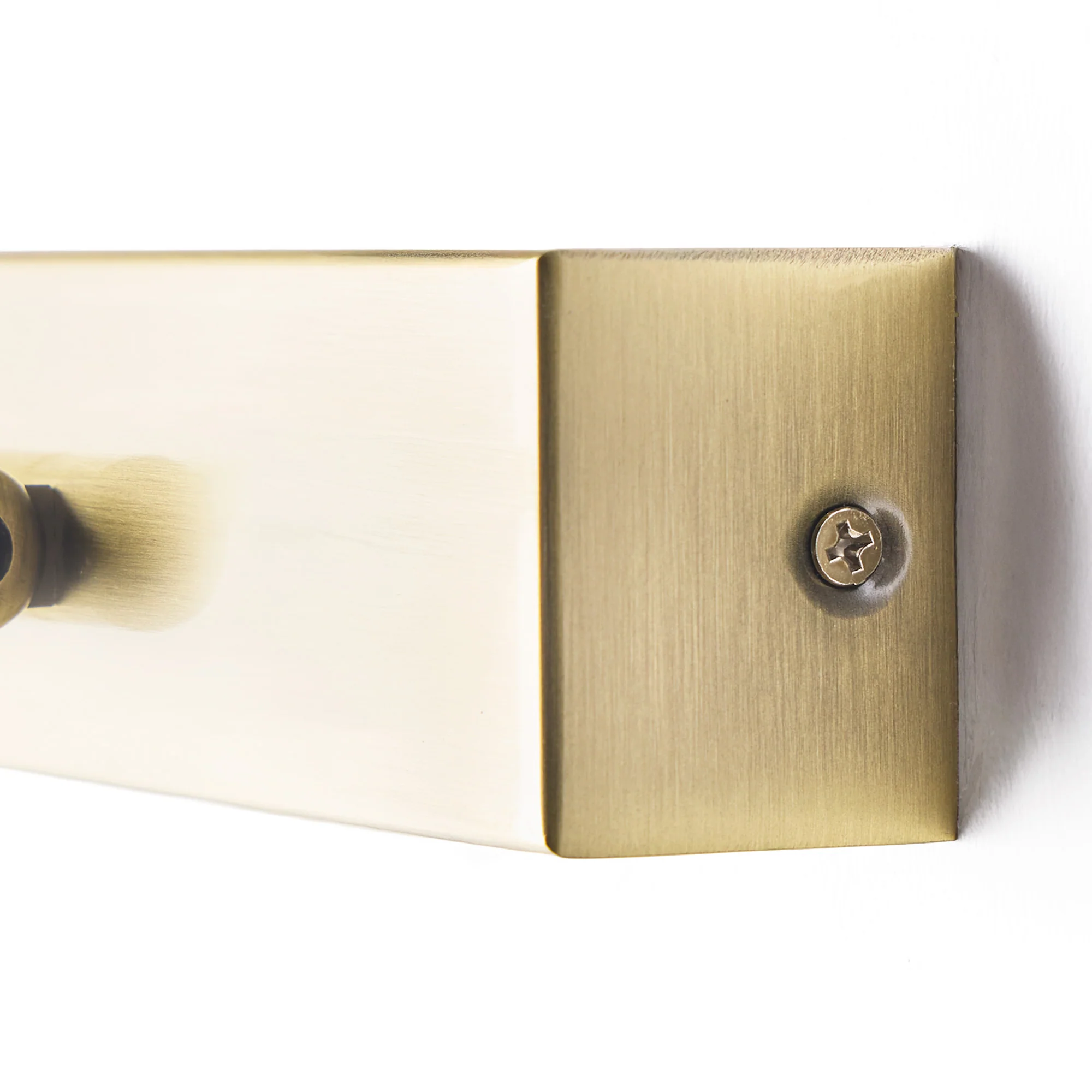 Dimmable Larger Blake picture light in antique brass finish - Image 6