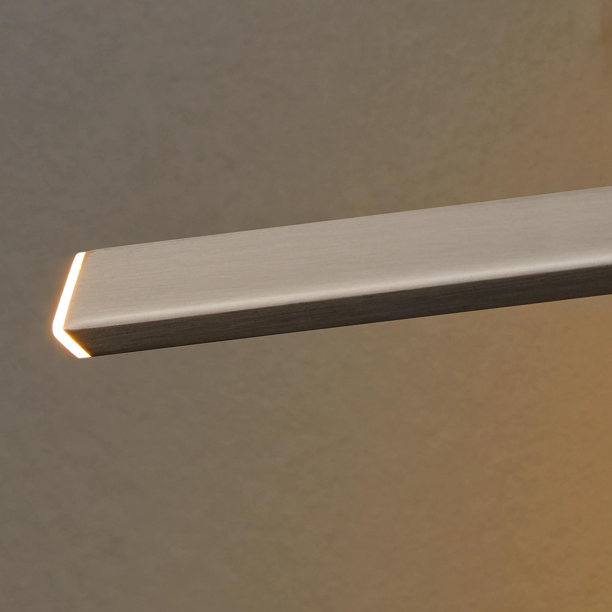 Dimmable larger Blake picture light in brushed chrome finish - Image 12