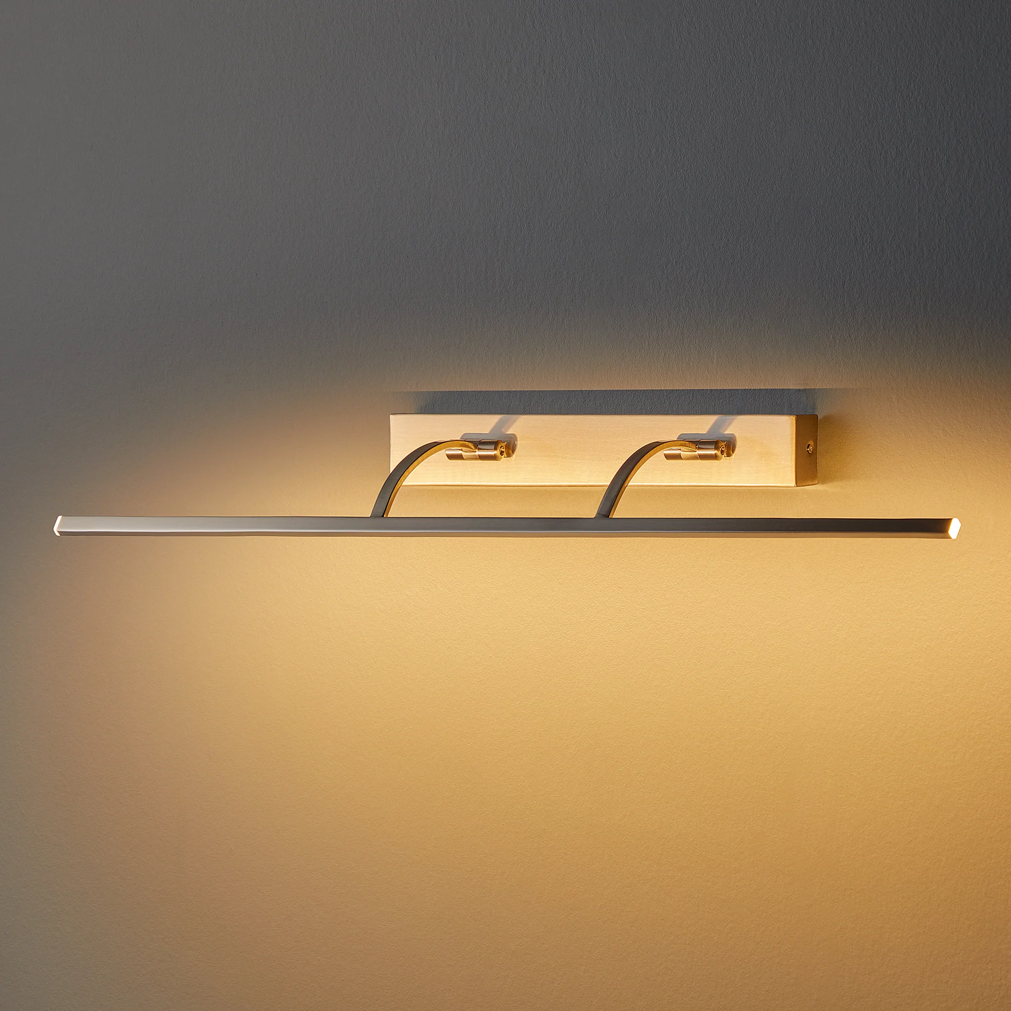 Dimmable larger Blake picture light in brushed chrome finish - Image 9