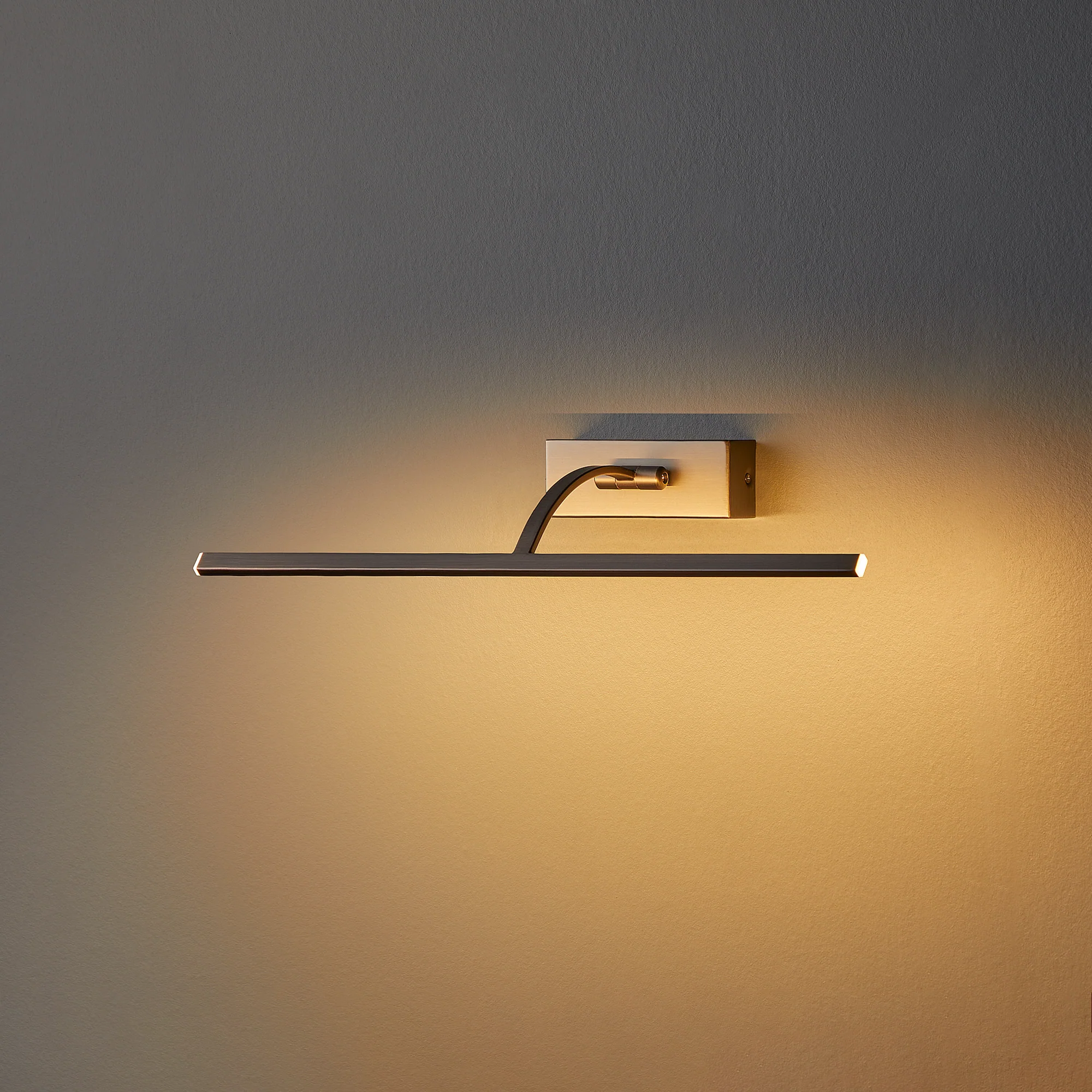 Dimmable medium Blake picture light in bronze - Image 11