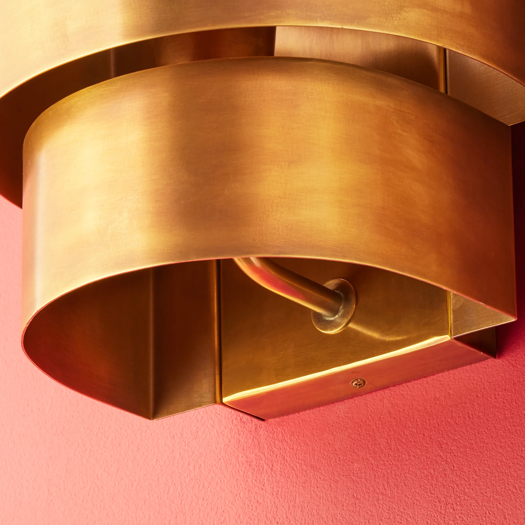 Dorsey wall light in antique brass finish - Image 9