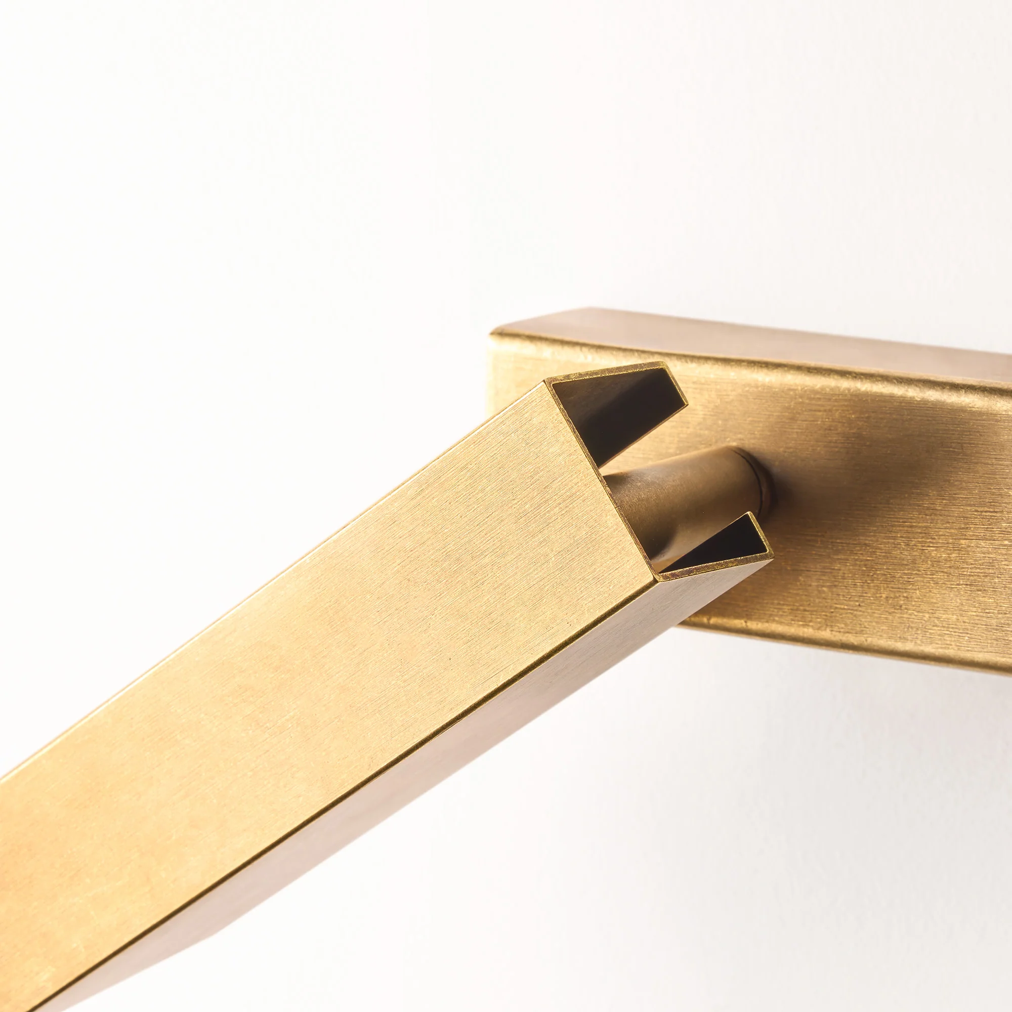 double Andor IP54 adjustable wall light in brass - Image 10