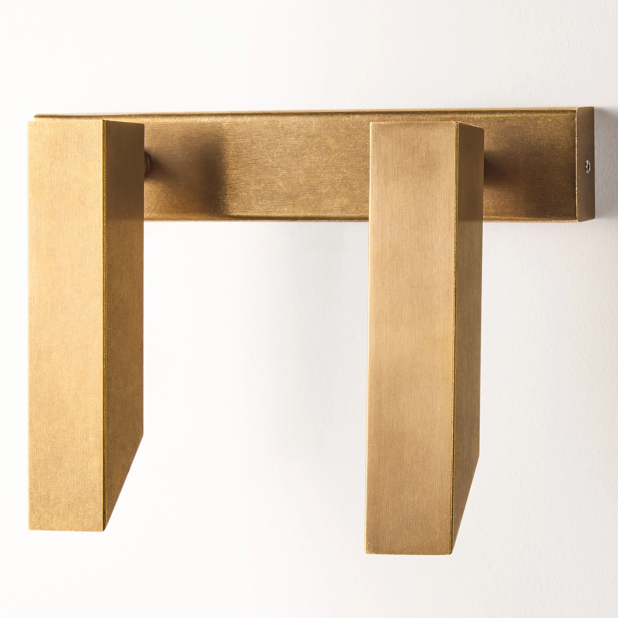 double Andor IP54 adjustable wall light in brass - Image 11