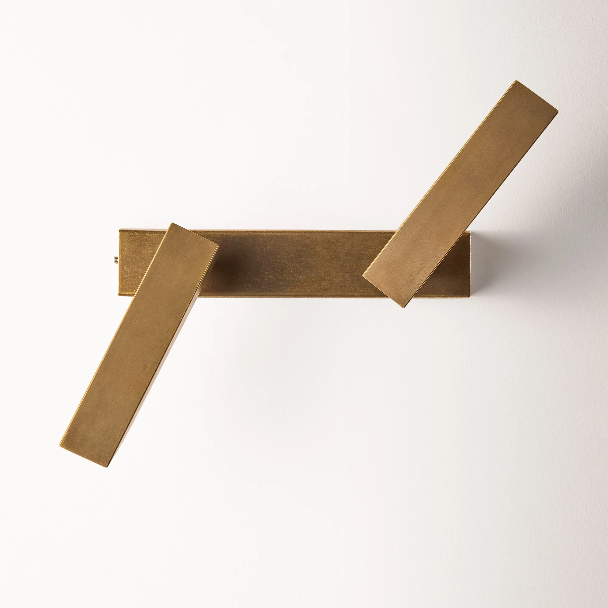 double Andor IP54 adjustable wall light in brass - Image 12