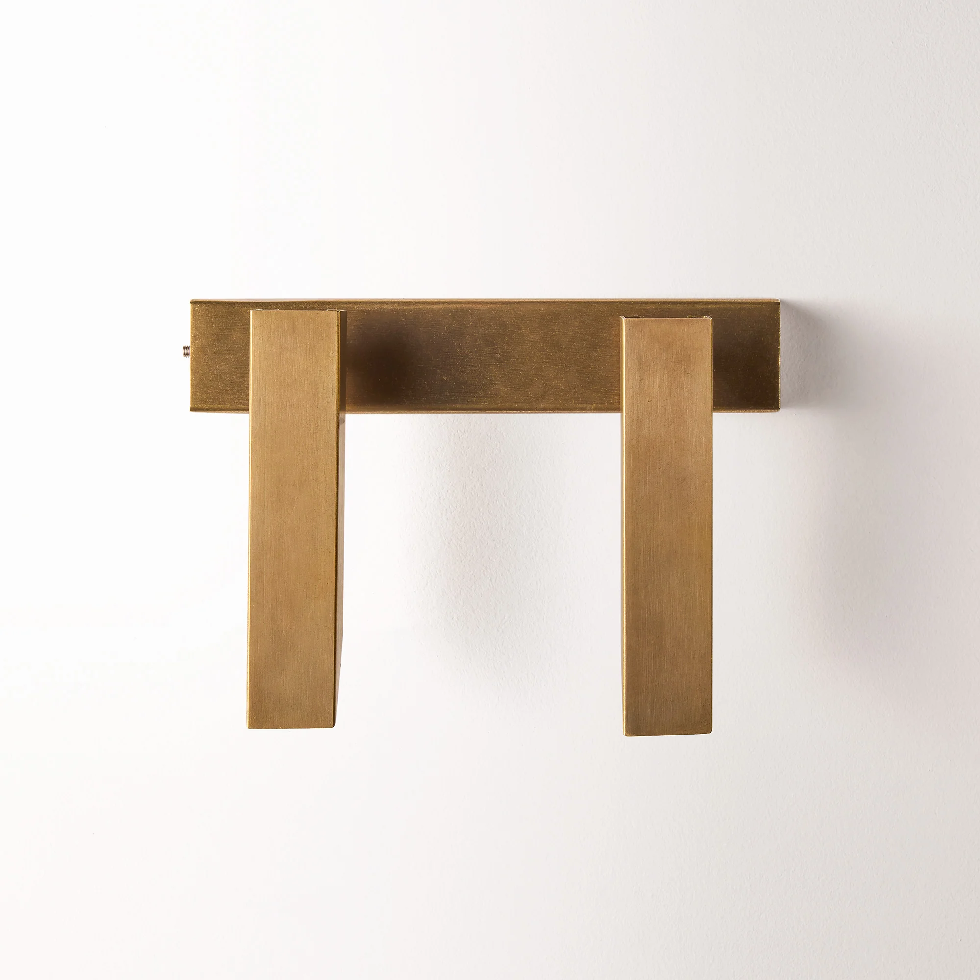 double Andor IP54 adjustable wall light in brass - Image 5