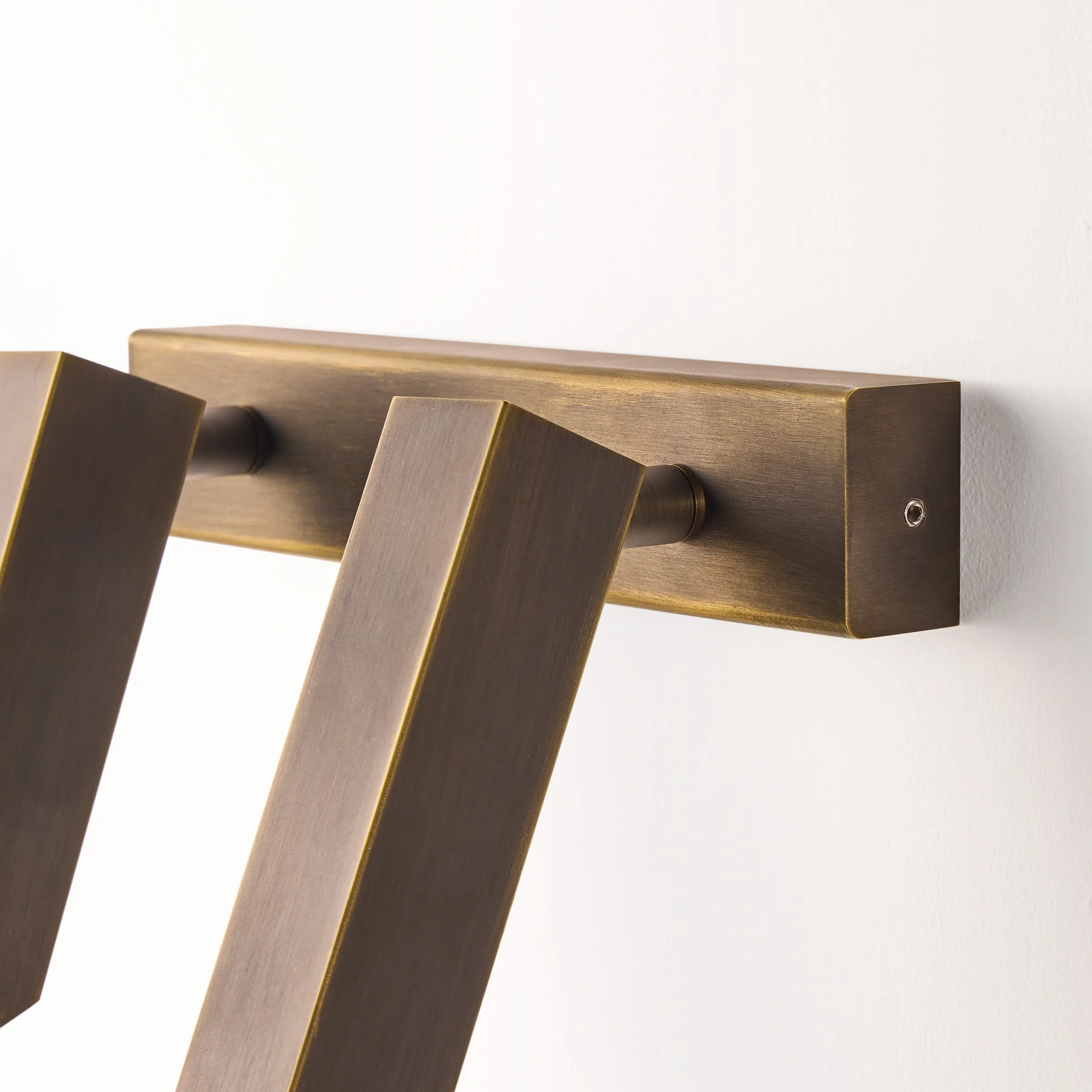 double Andor IP54 adjustable wall light in bronze - Image 4