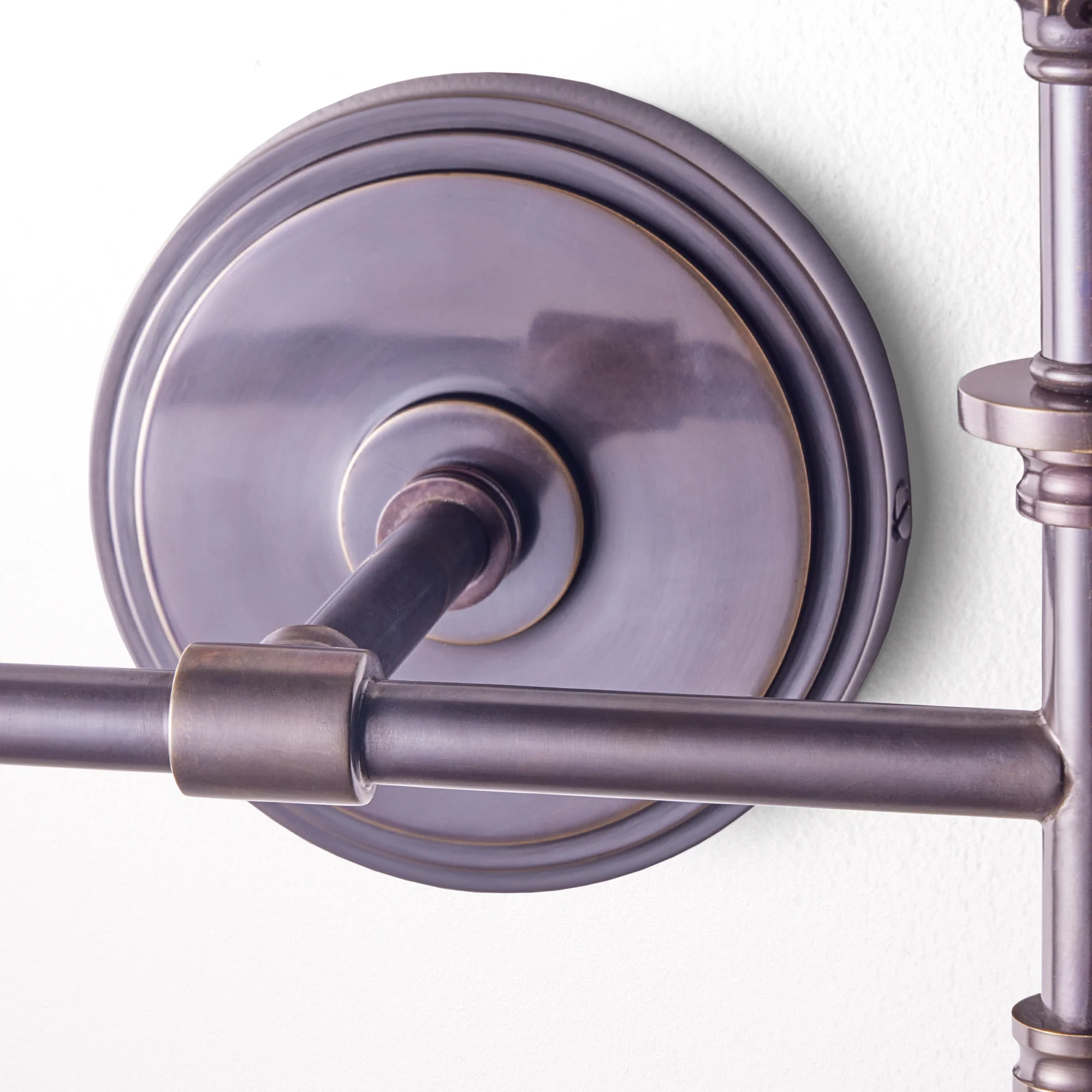 Double Chukka Wall fitting in bronze - Image 3