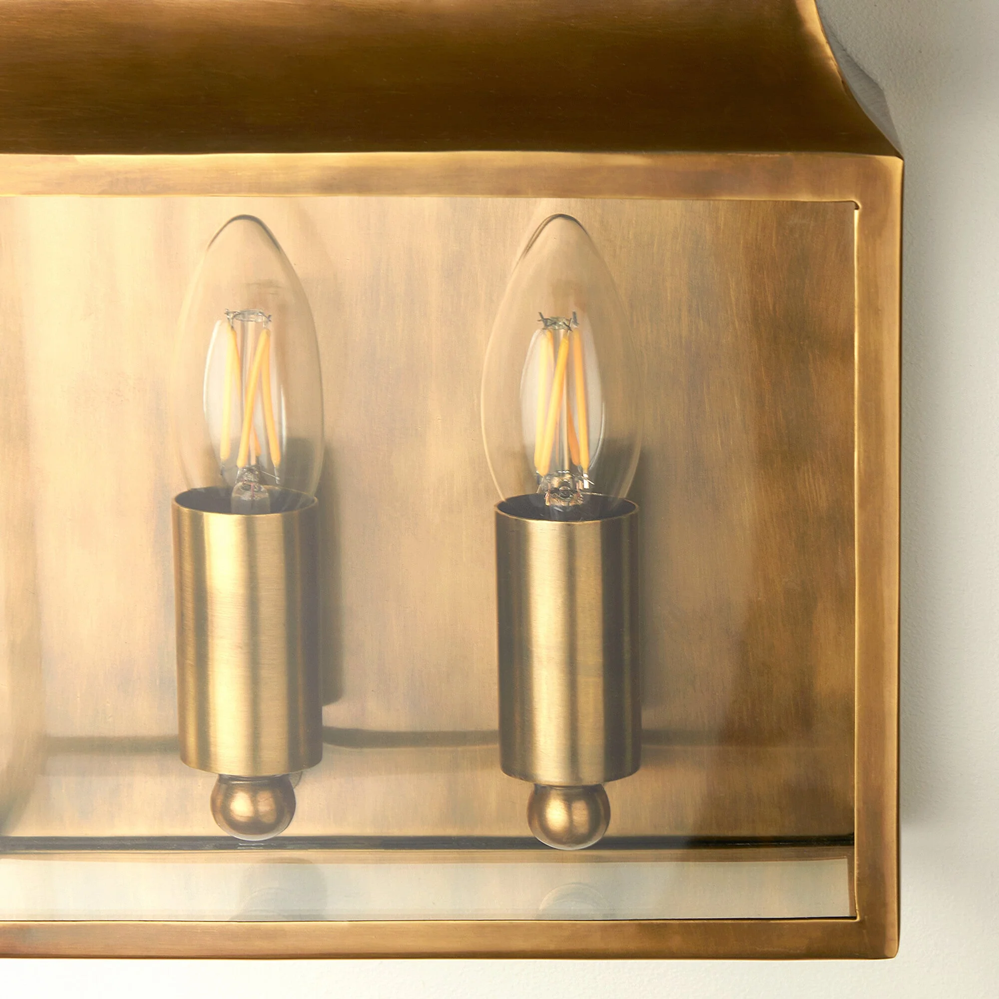 Double Crail IP44 exterior wall light in antique brass - Image 8