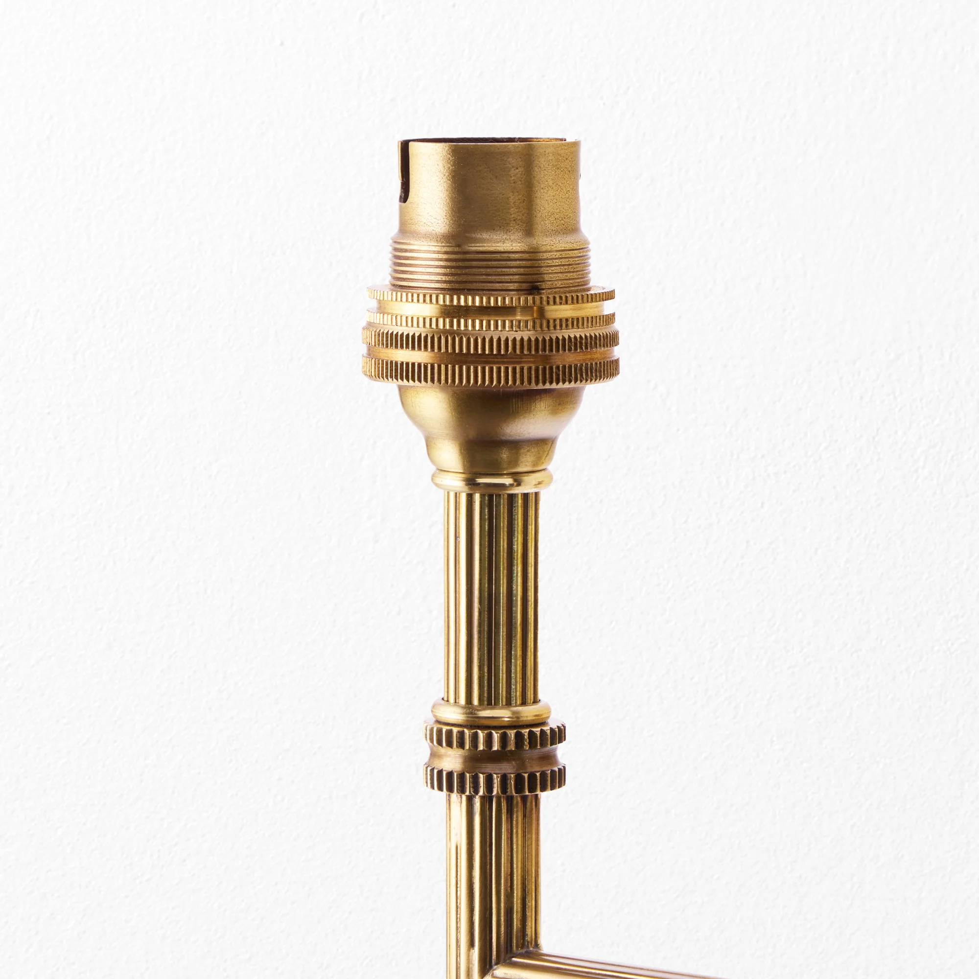 Double Raymond wall fitting in antique brass - Image 5