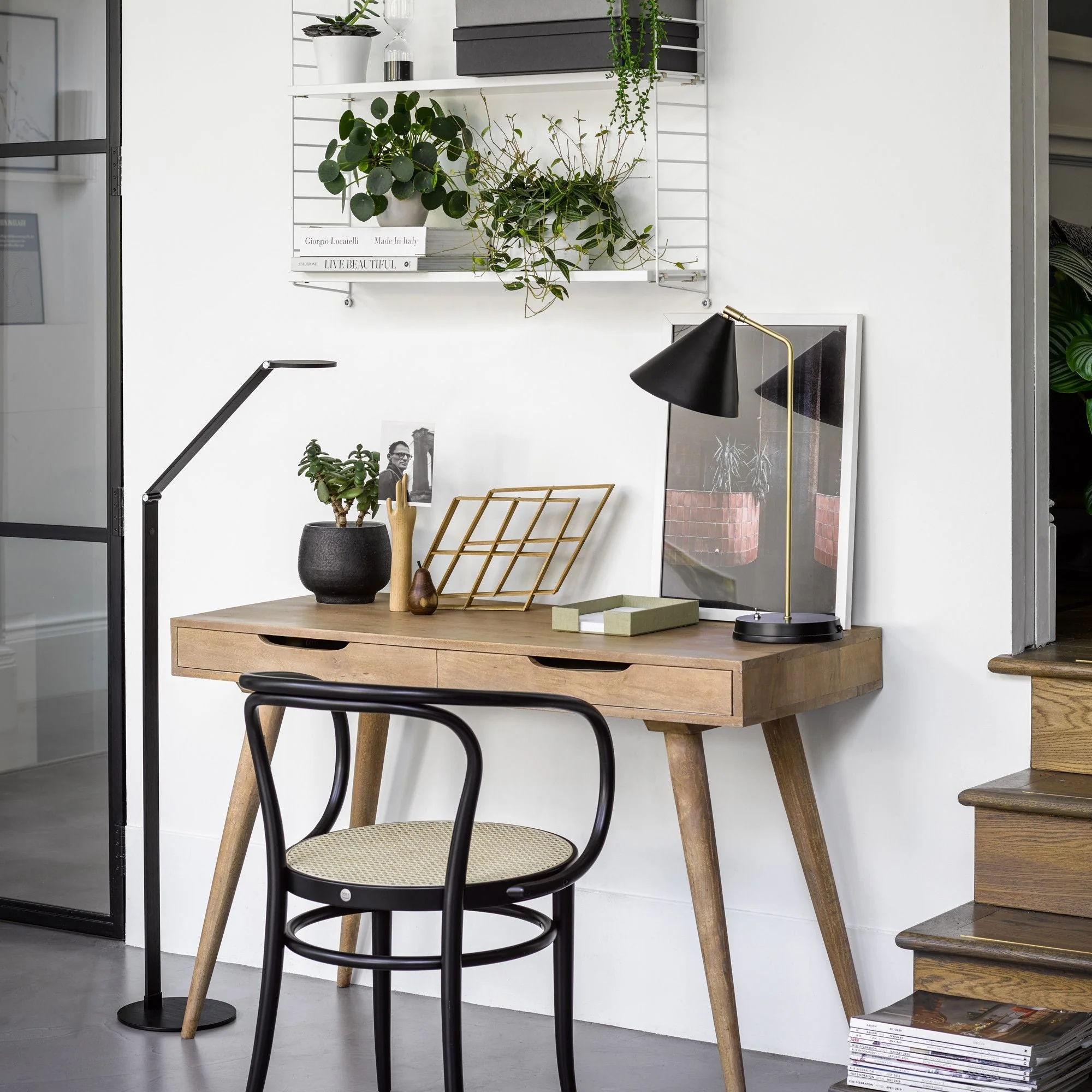 Drax Desk light in brass and a black hood - Image 8