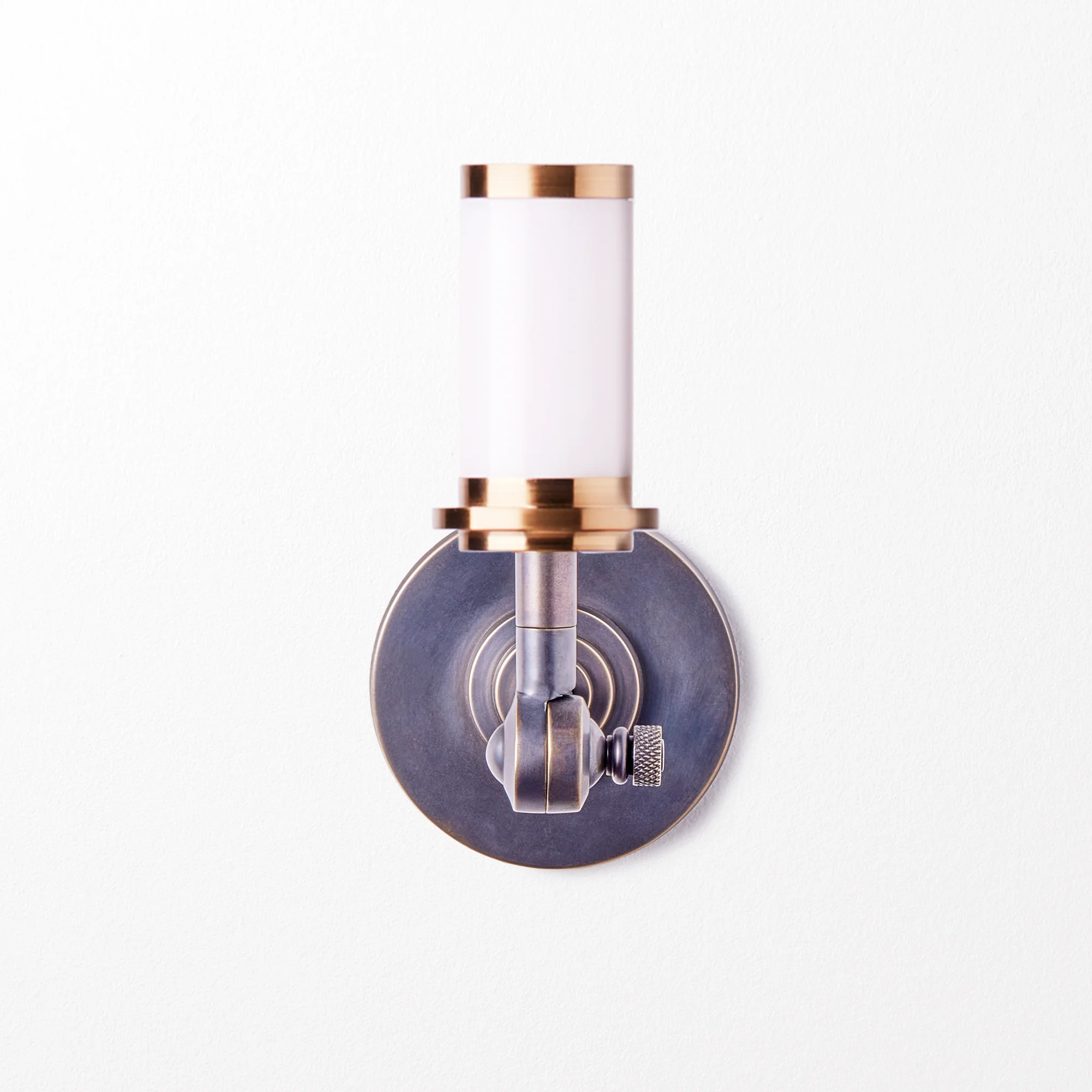 Elbow rechargeable wall fitting in bronze - Image 2