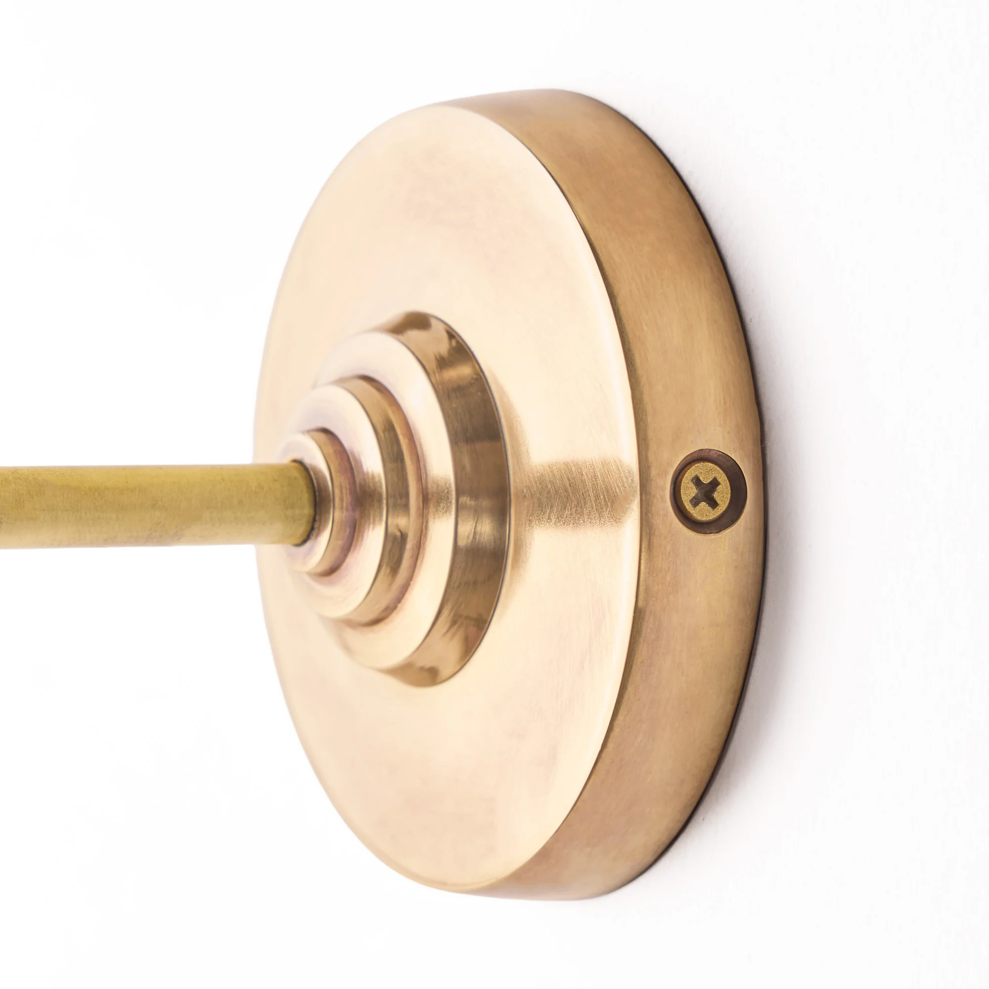 Elbow wall fitting in antiqued brass - Image 2