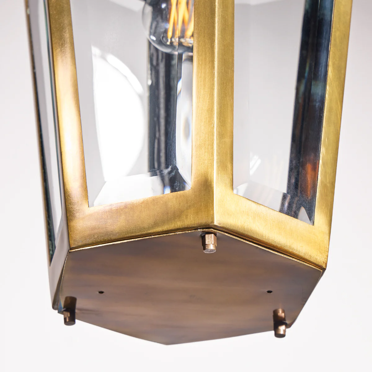 Elwyn IP44 lantern in antique brass - Image 8