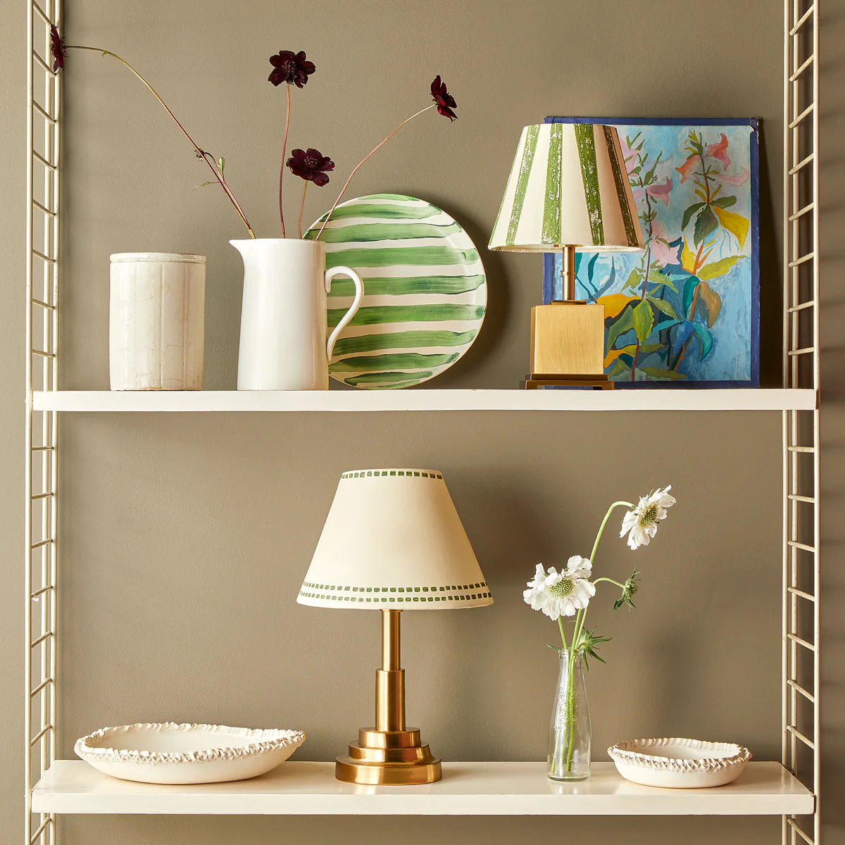 Ernest rechargeable table lamp with an antiqued brass finish - Image 6