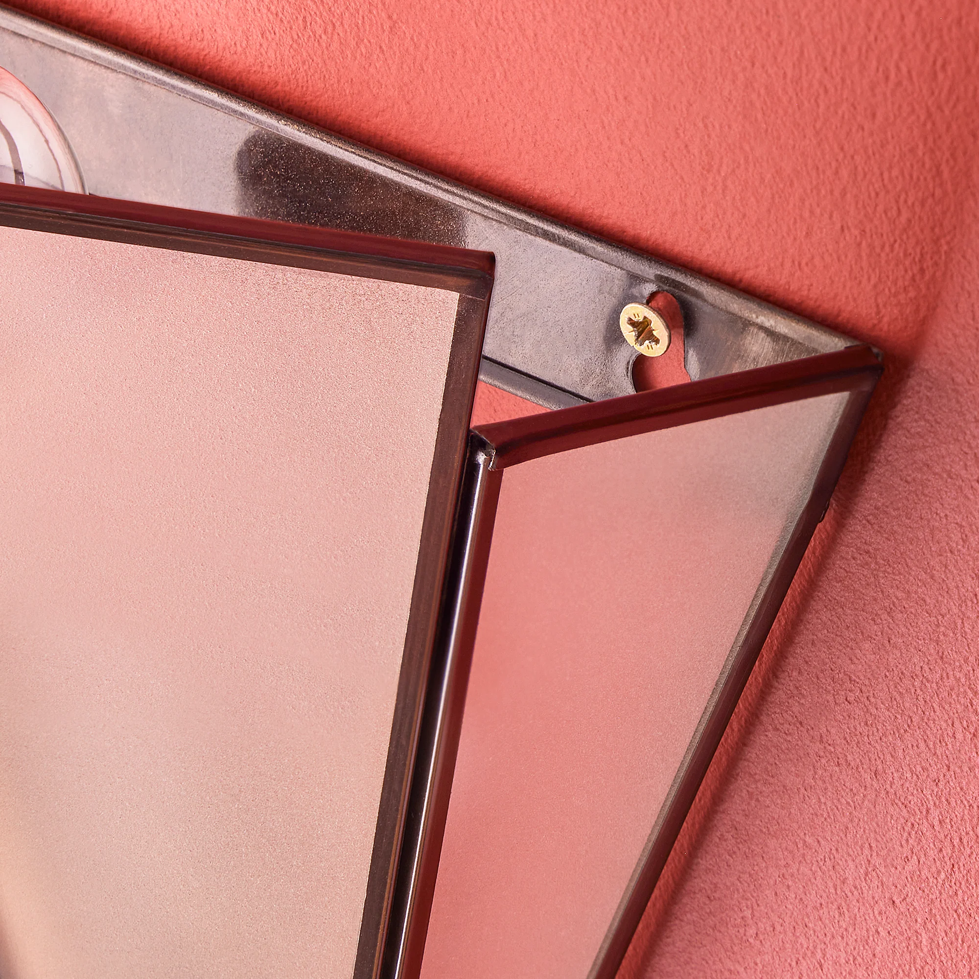 Fitzgerald wall light in bronze and frosted glass - Image 10