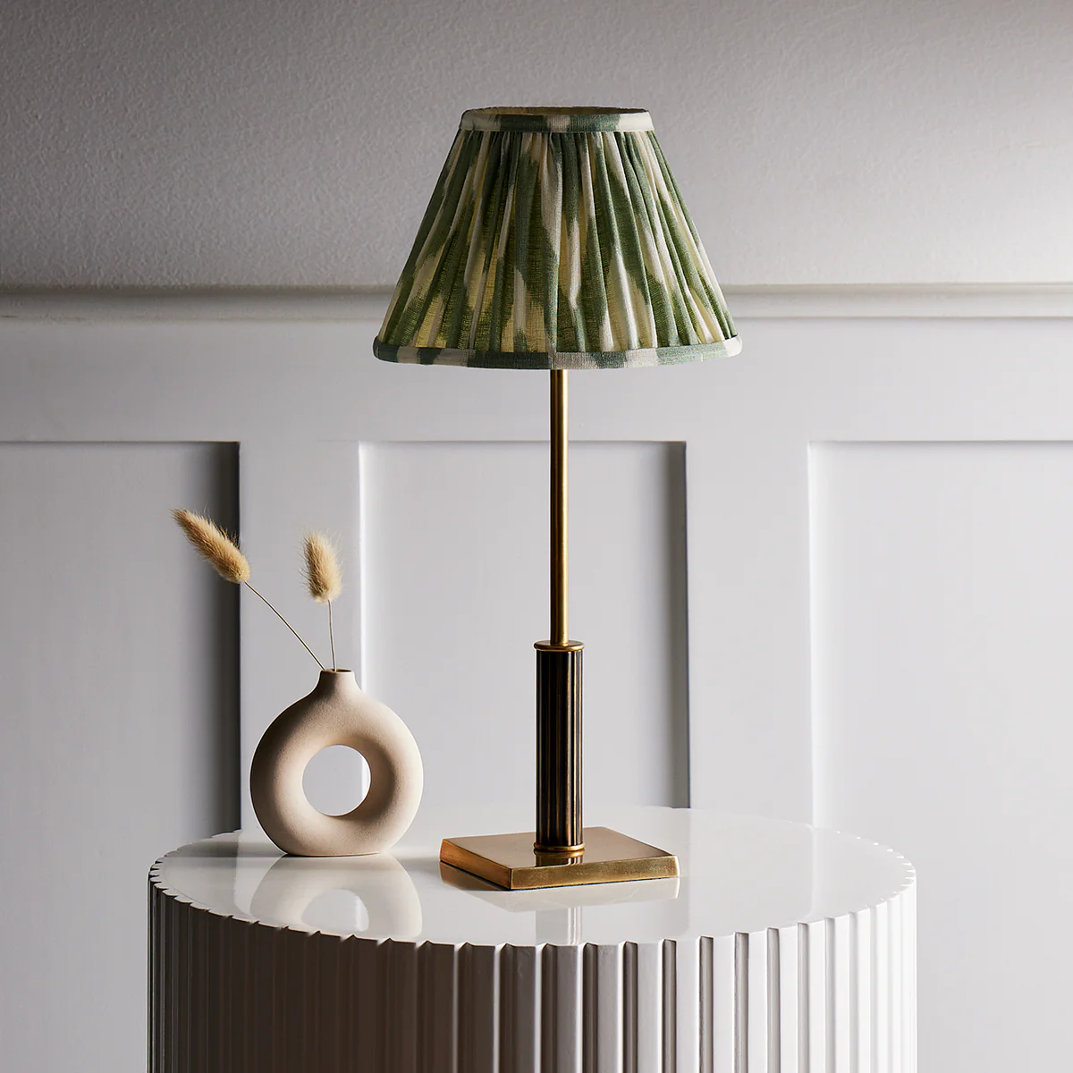 Fitzroy rechargeable table lamp in brass and bronze - Image 4