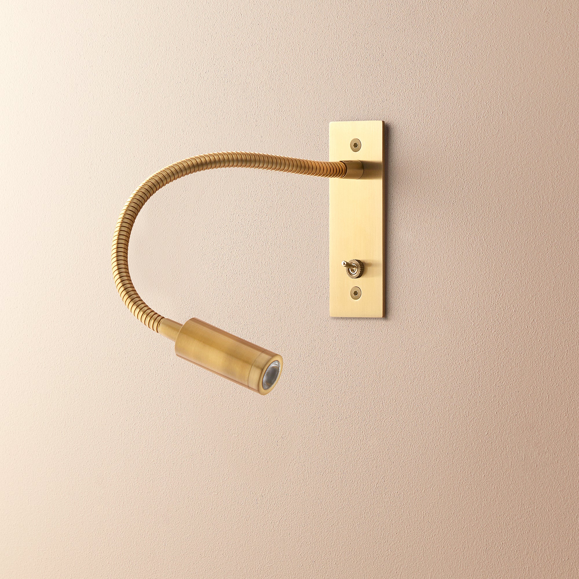 Flex wall light in antique brass finish - Image 5