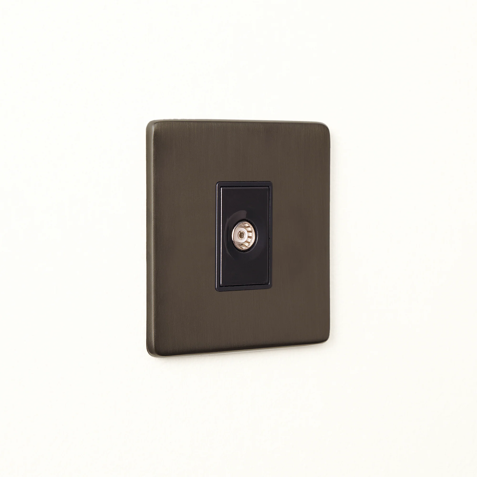 Florence coaxial socket single outlet in bronze - Image 3