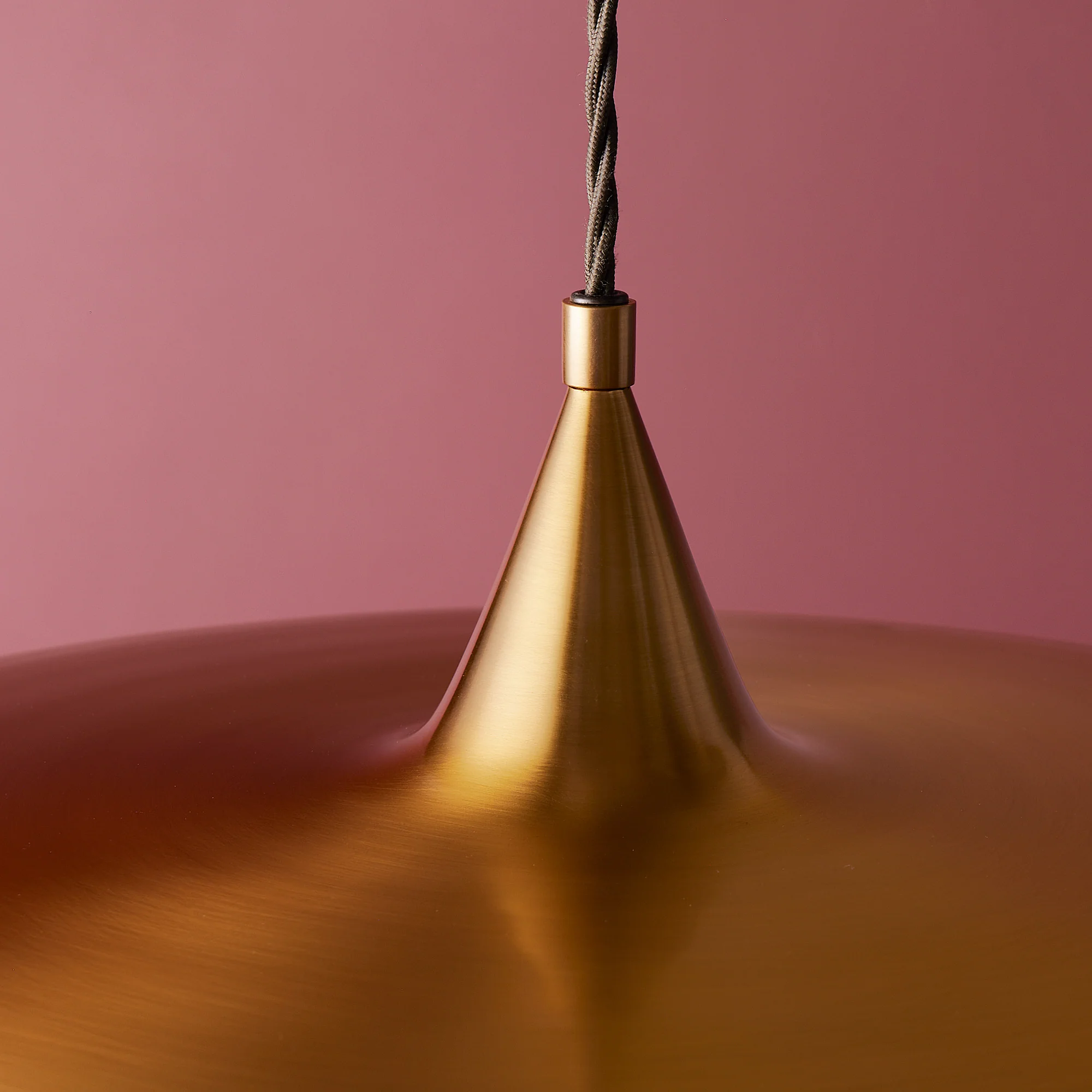 Flying saucer pendant in brass - Image 3