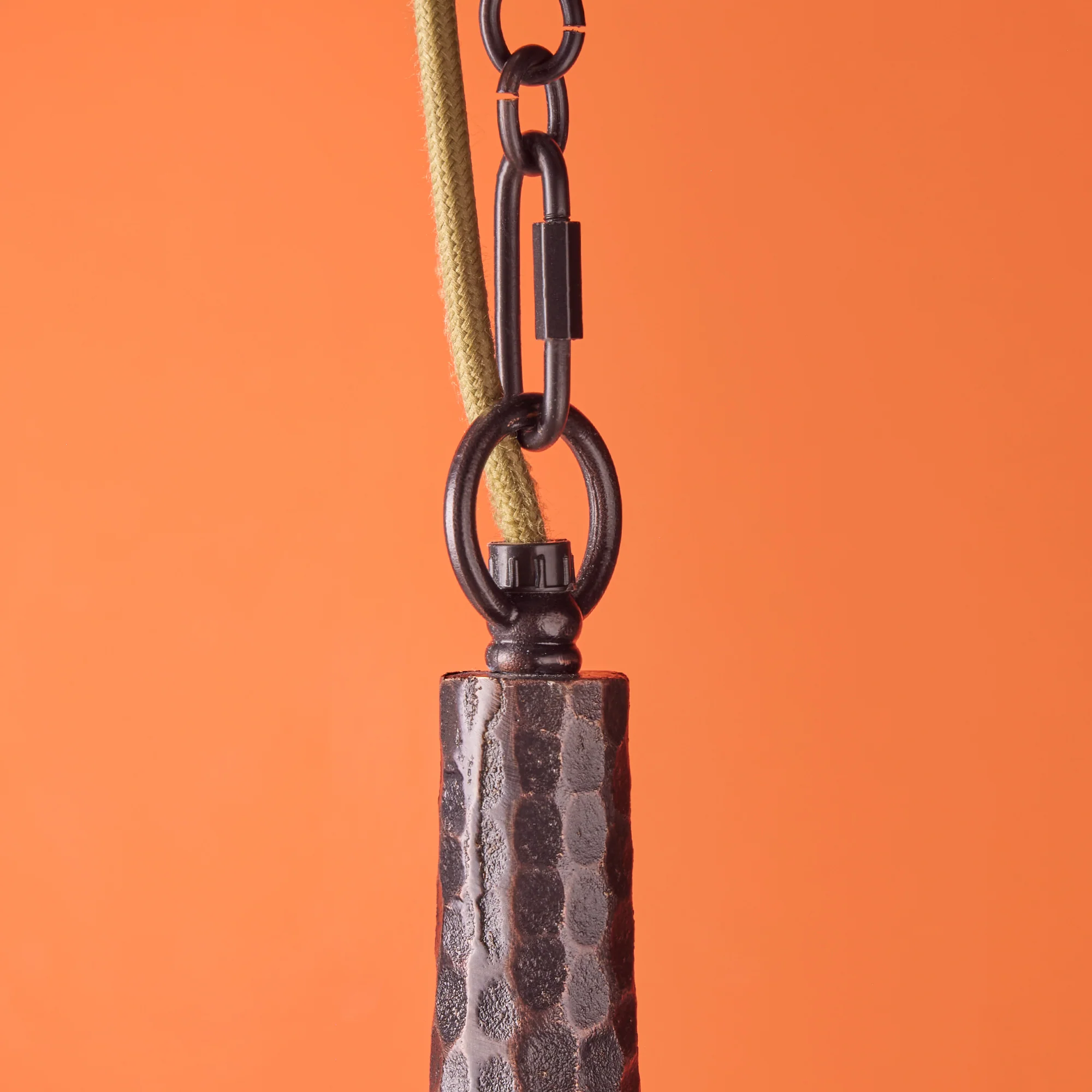 Frinky chandelier in hammered bronze - Image 6