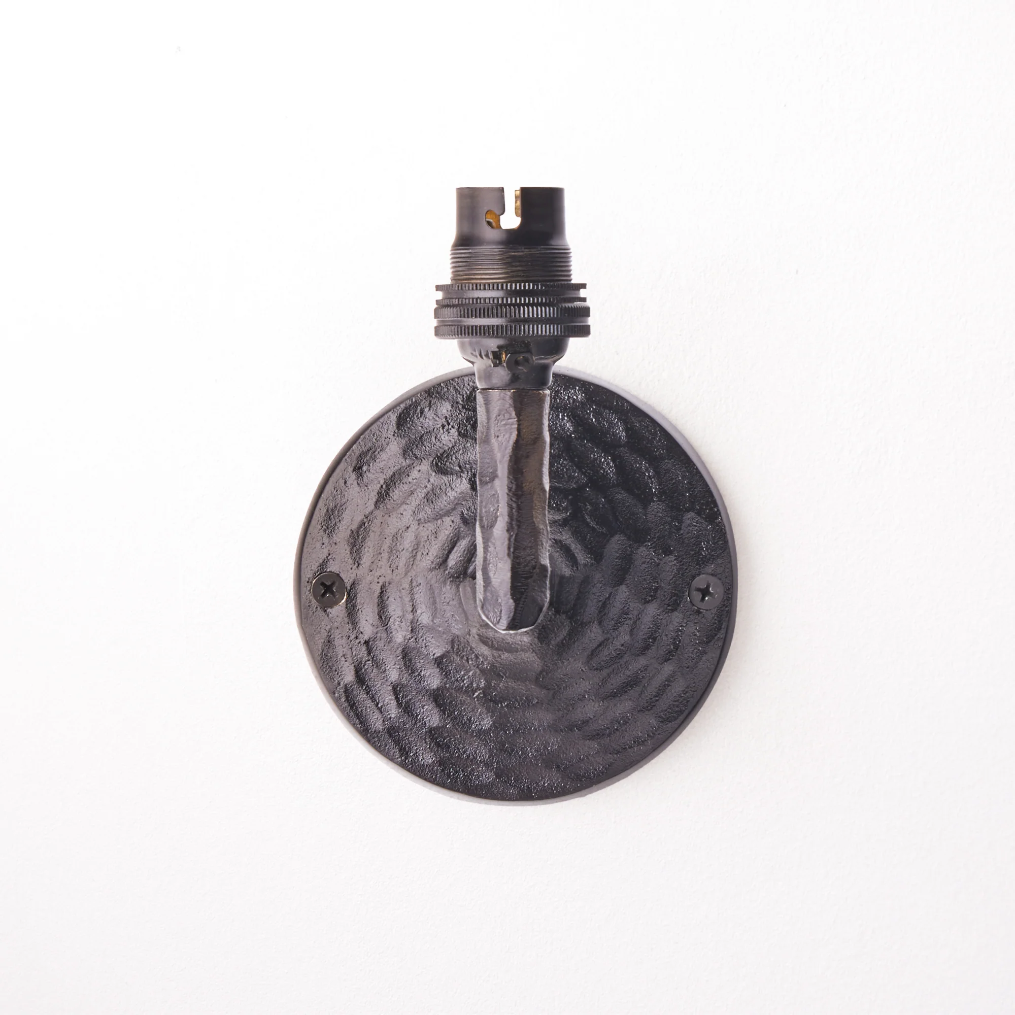 Frinky wall fitting in hammered bronze - Image 4