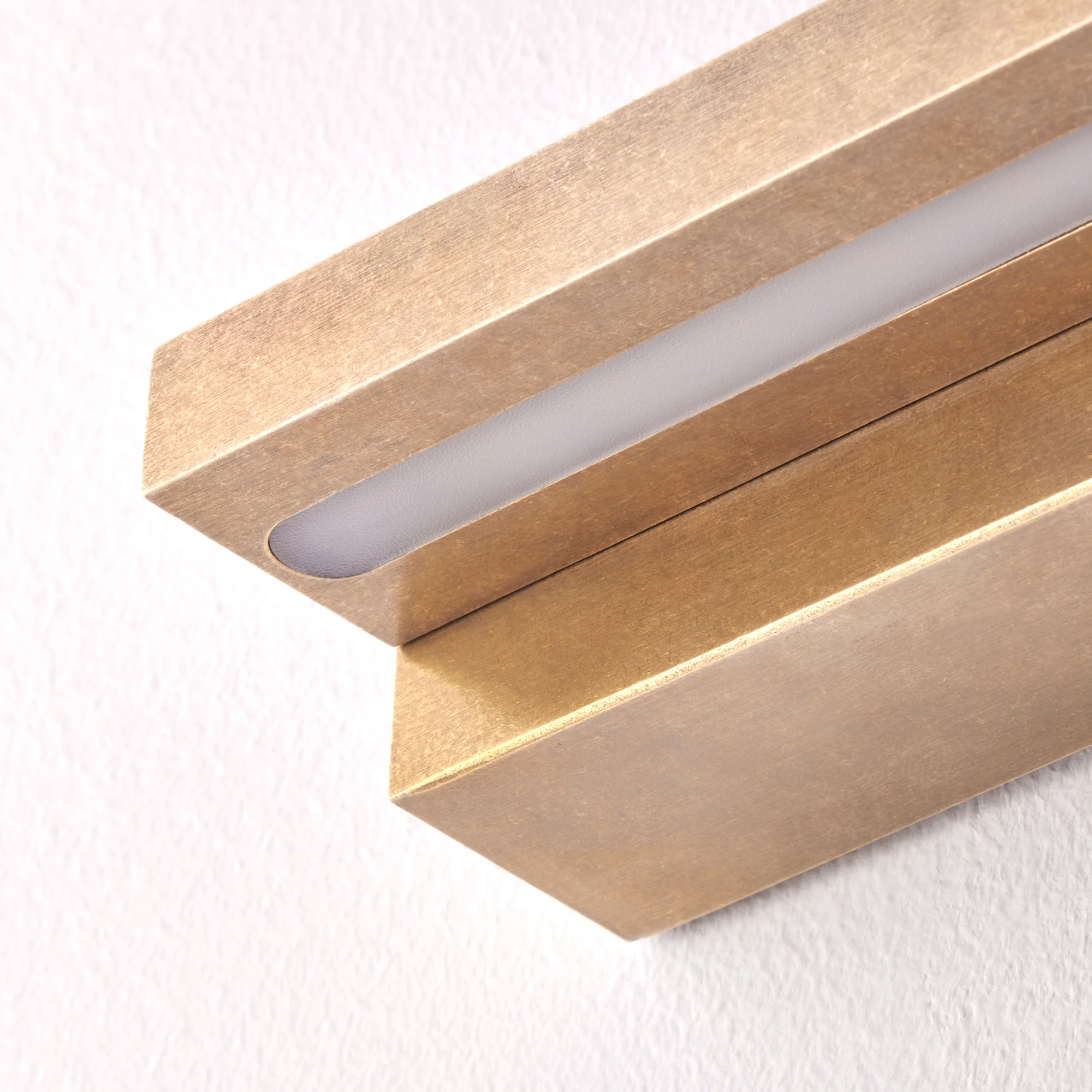 Gara IP54 down lighter in brass - Image 7