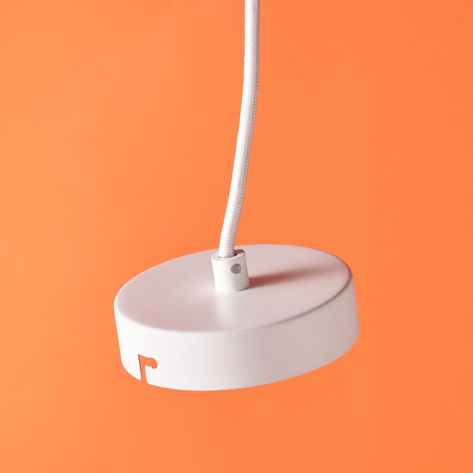 Glow porcelain pendant in white - Image 7