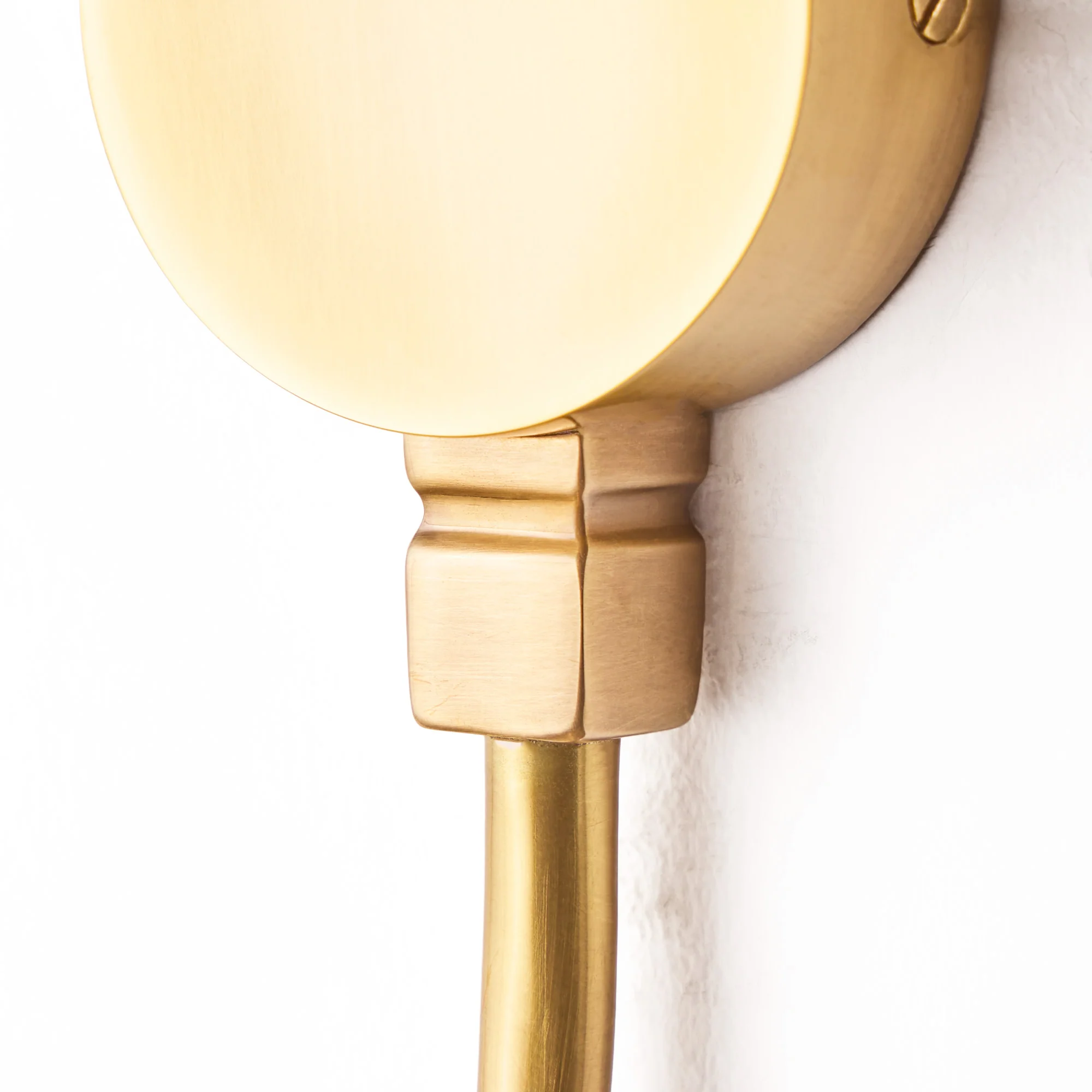 Gramma wall fitting in antiqued brass - Image 5