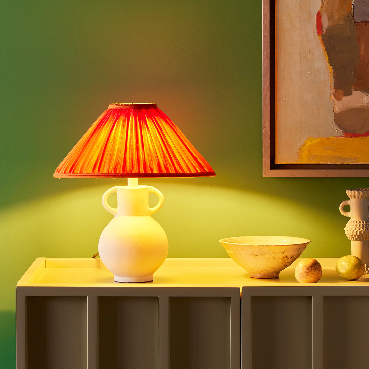 Gwyn table lamp in Gesso white - Image 2
