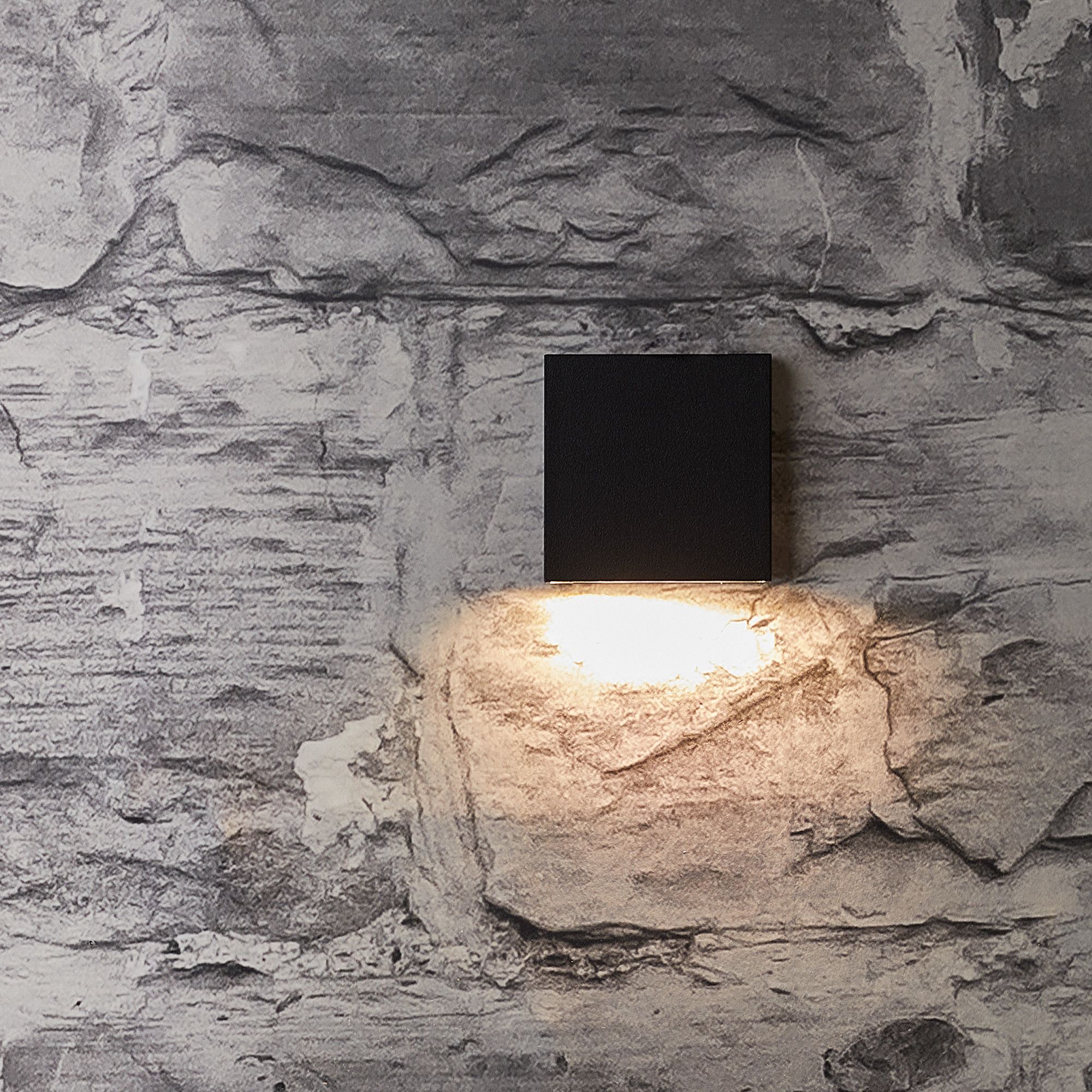 Harlyn ip65 path light in storm - Image 5