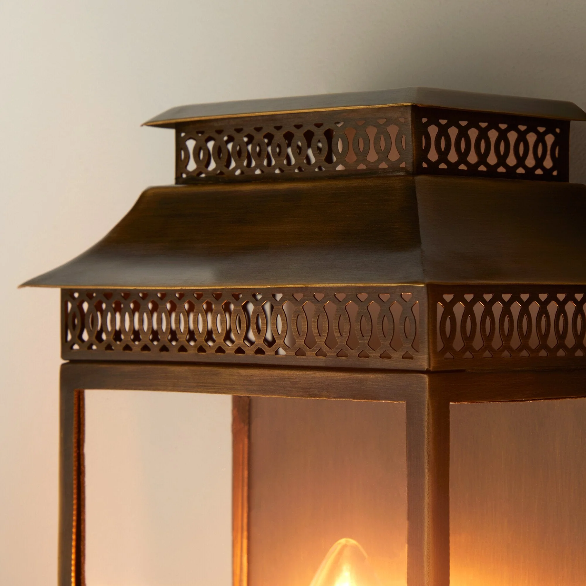 Hastings exterior IP44 wall light in bronze - Image 6