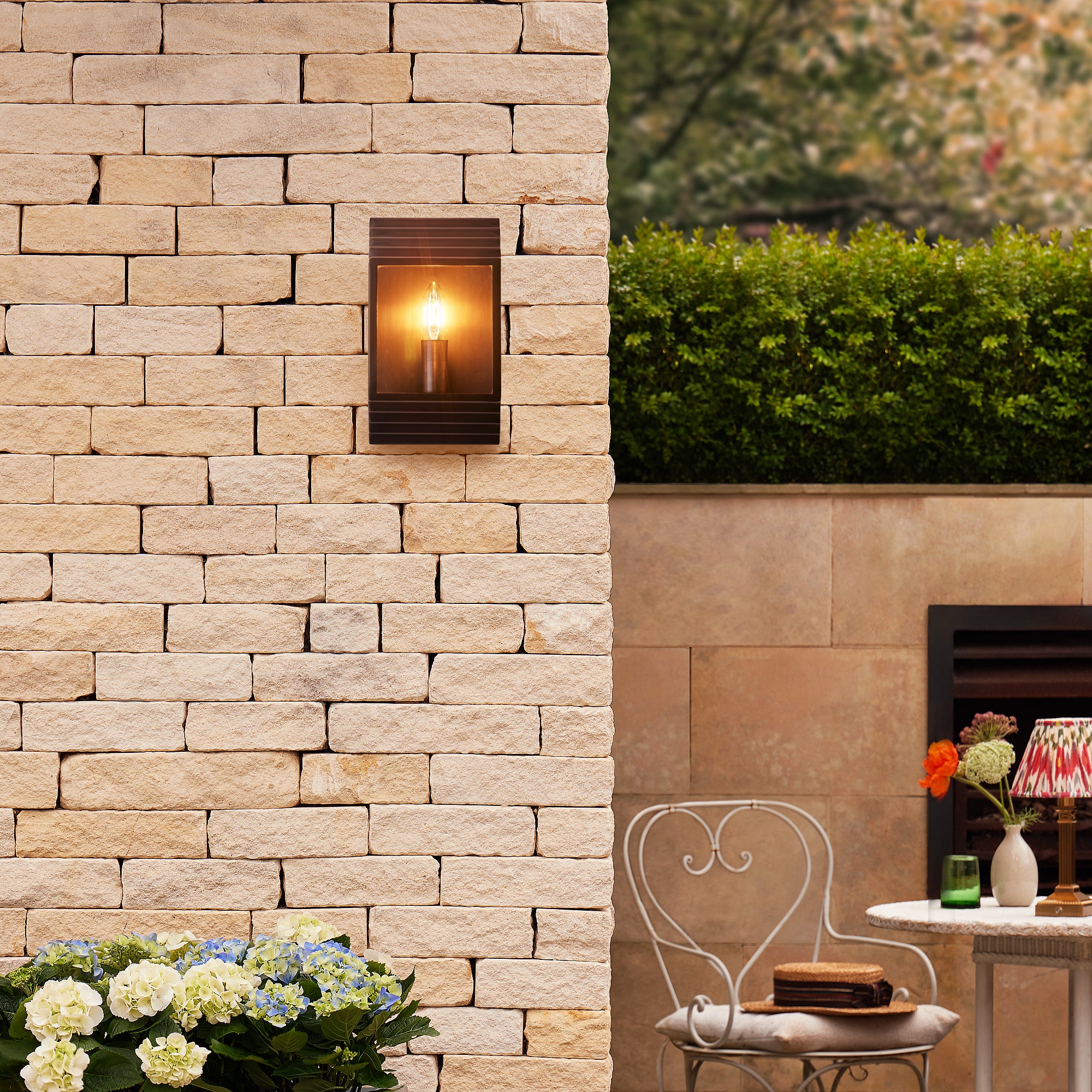 Hayle IP44 exterior wall light in bronze - Image 15