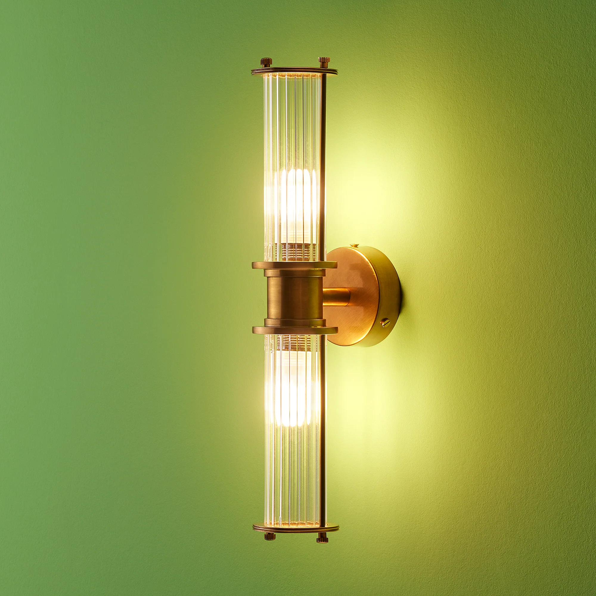 Larger Hunter IP44 rated wall light in brass and glass - Image 2