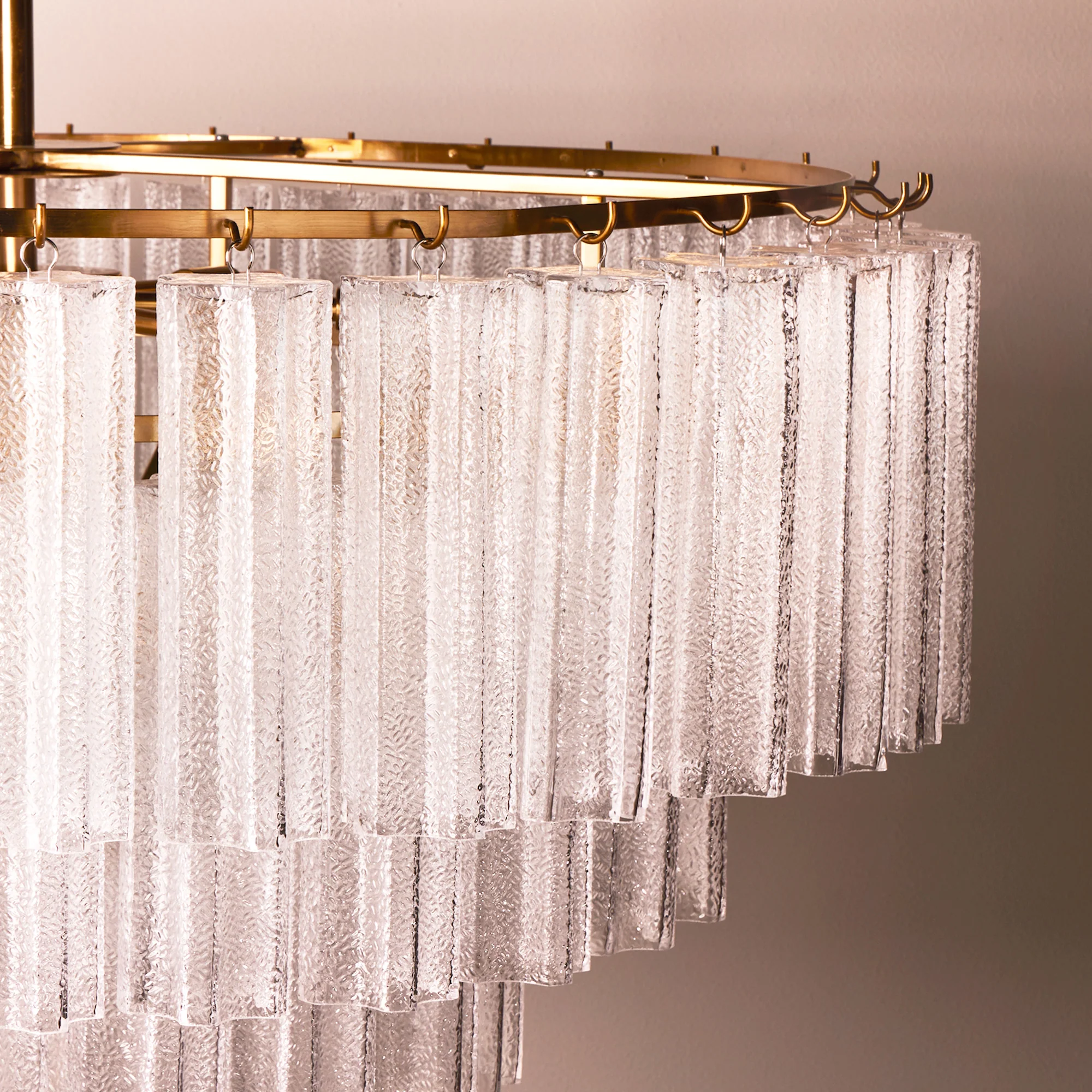 Huston chandelier in frosted glass - Image 3