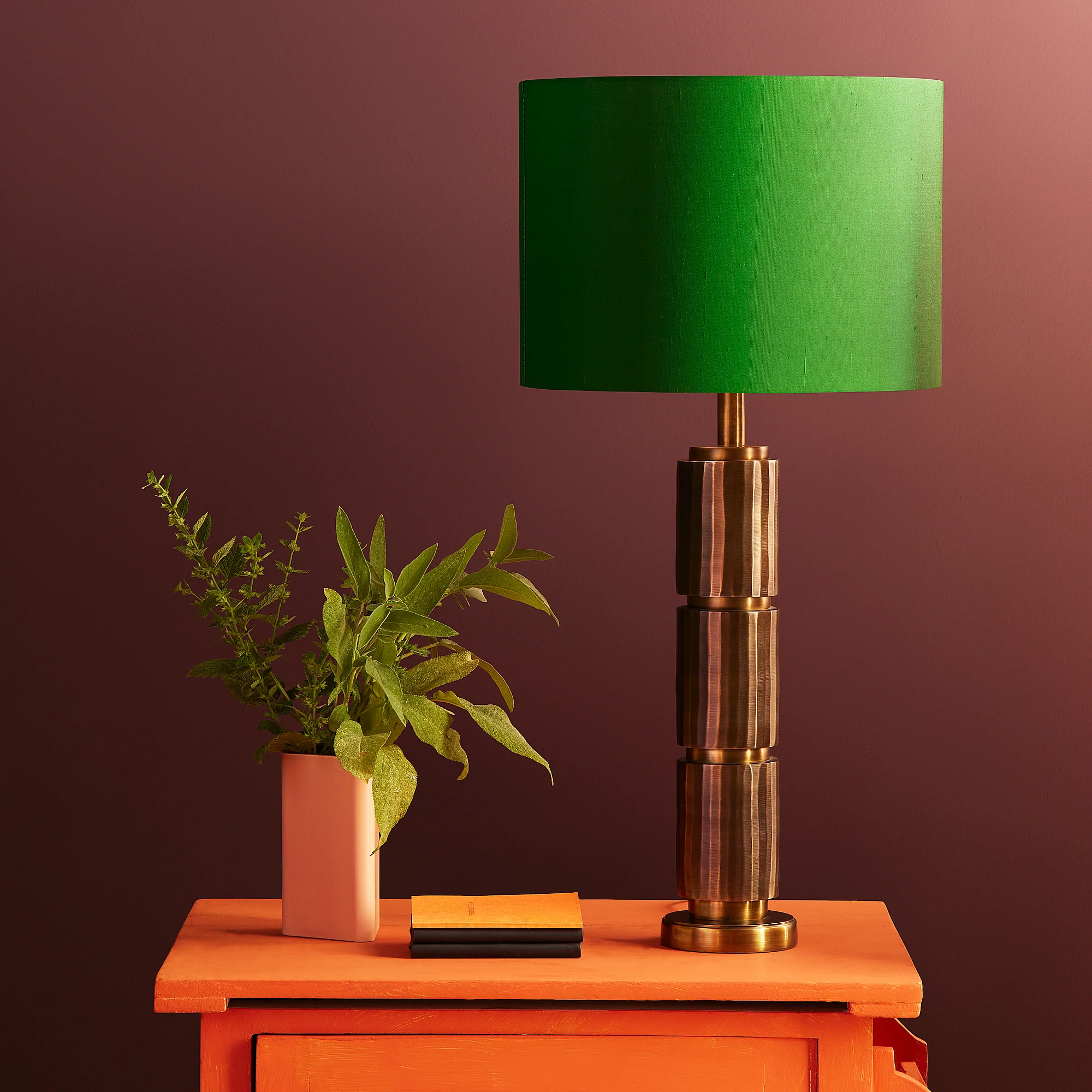 Jacob table lamp in bronze and brass finish - Image 6