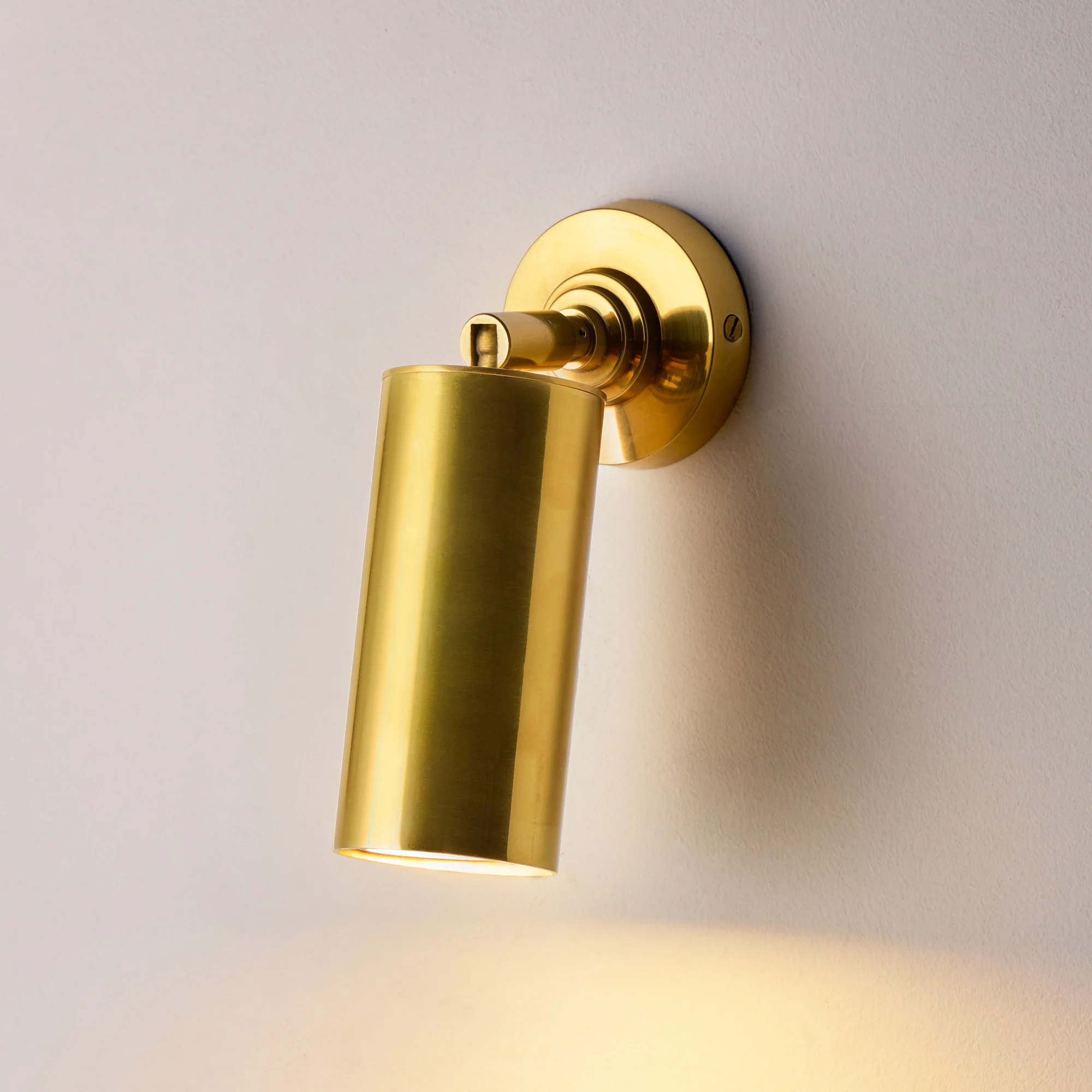 Kidd wall light in aged brass - Image 3