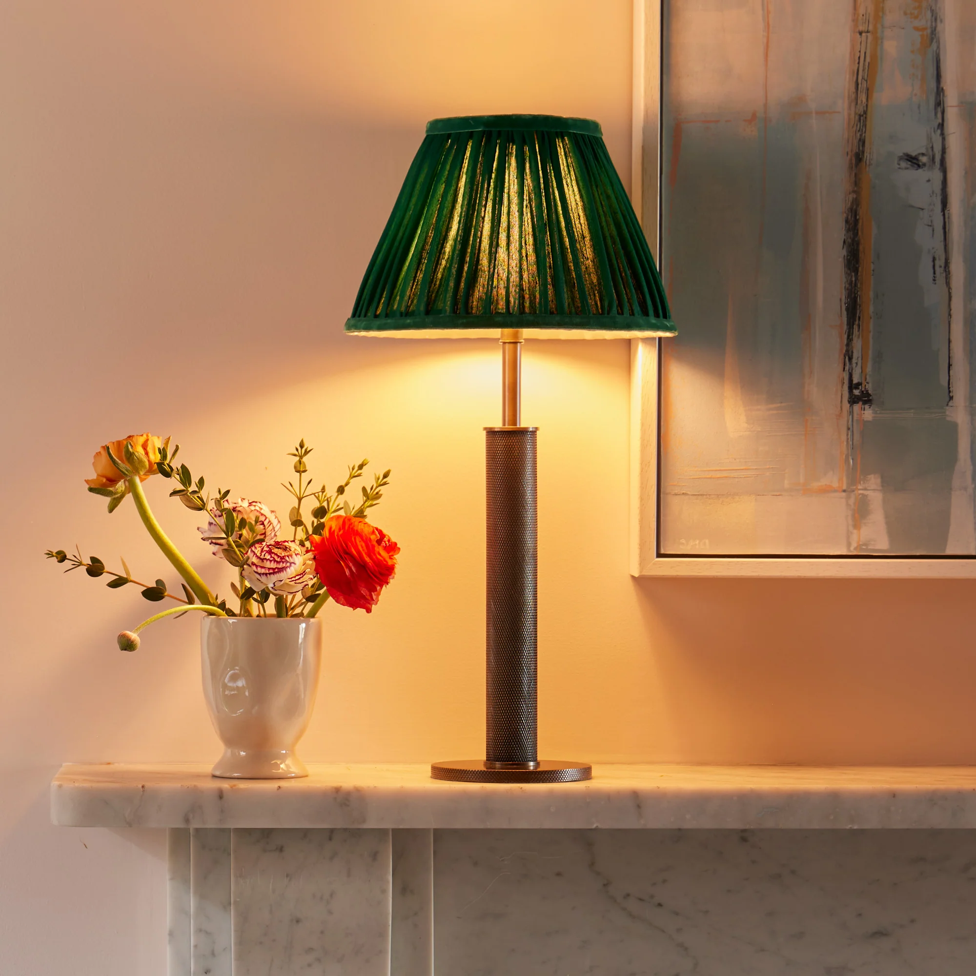 Knurloid rechargeable table lamp in bronze - Image 2