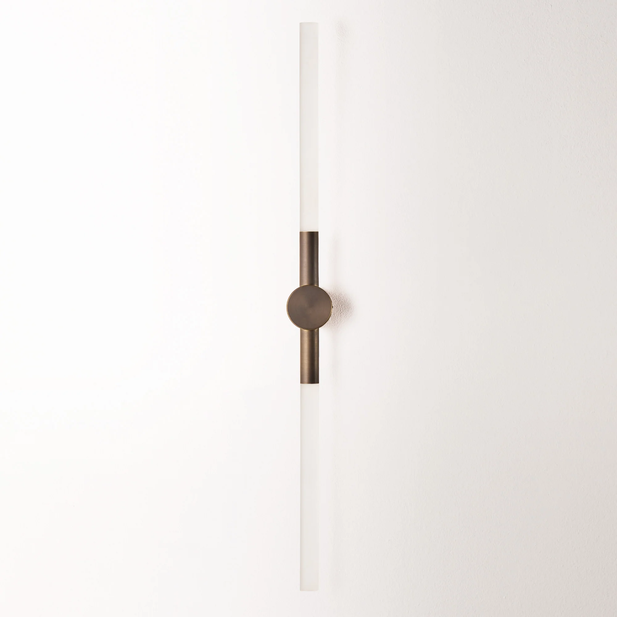 Kyber IP65 wall light in bronze - Image 6