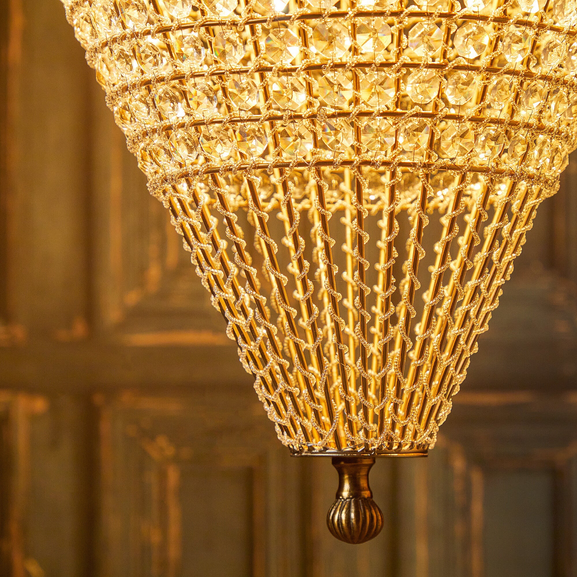 Lachrymose crystal chandelier - Image 4