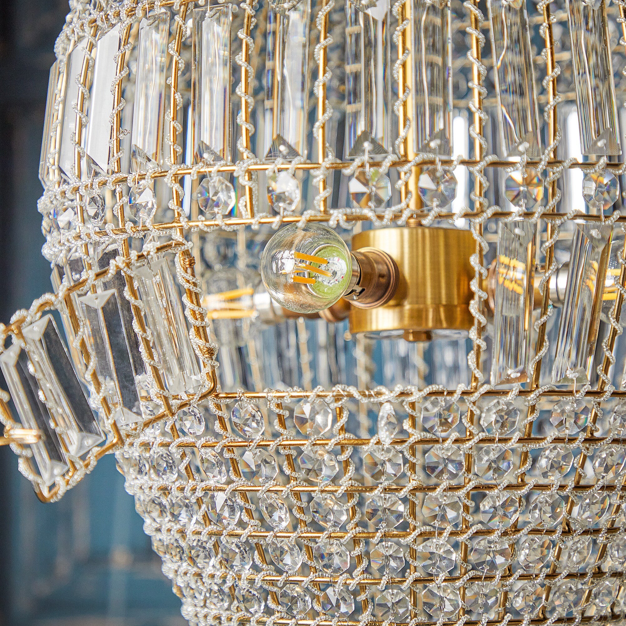 Lachrymose crystal chandelier - Image 7