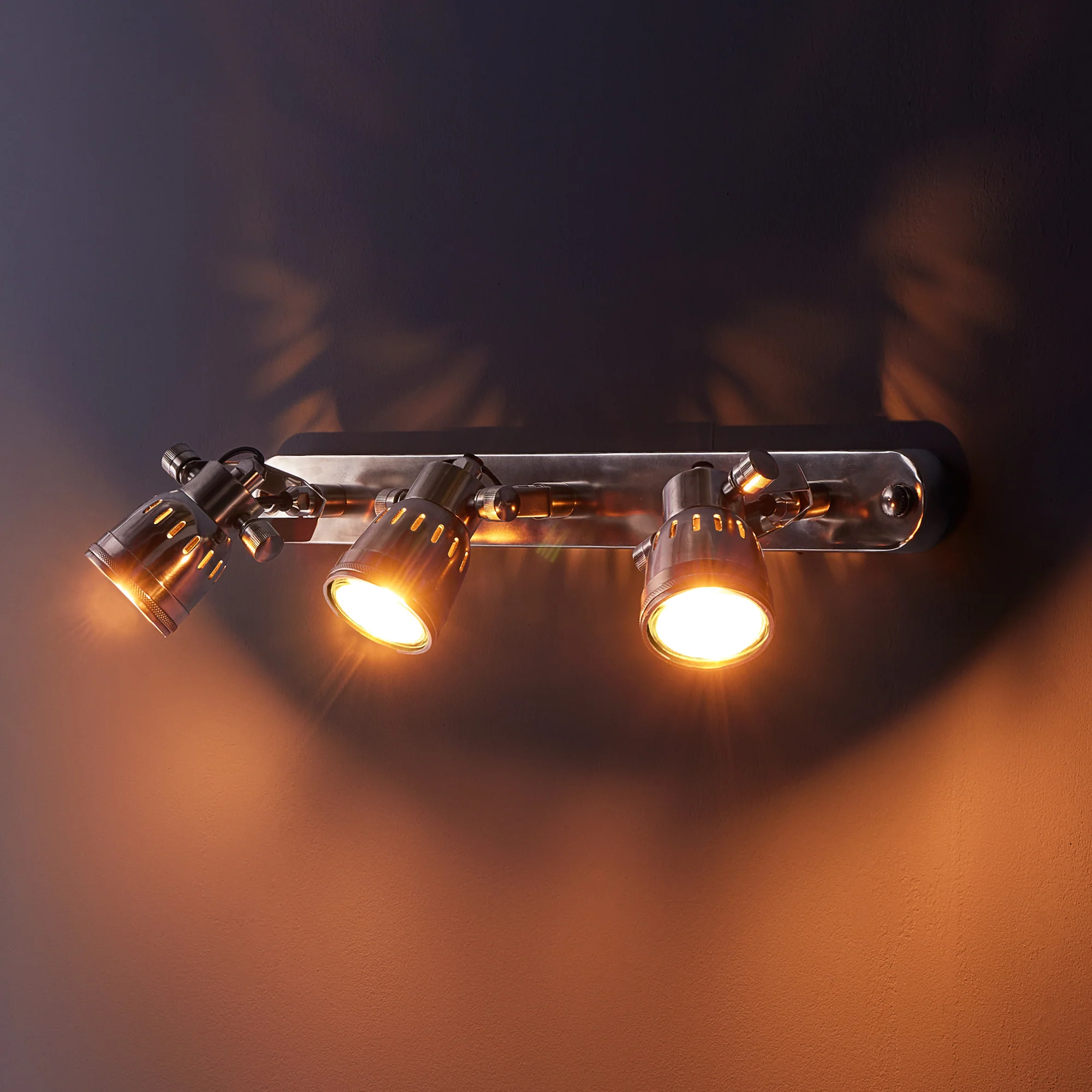Large and long Humph wall light in antique silver - Image 5